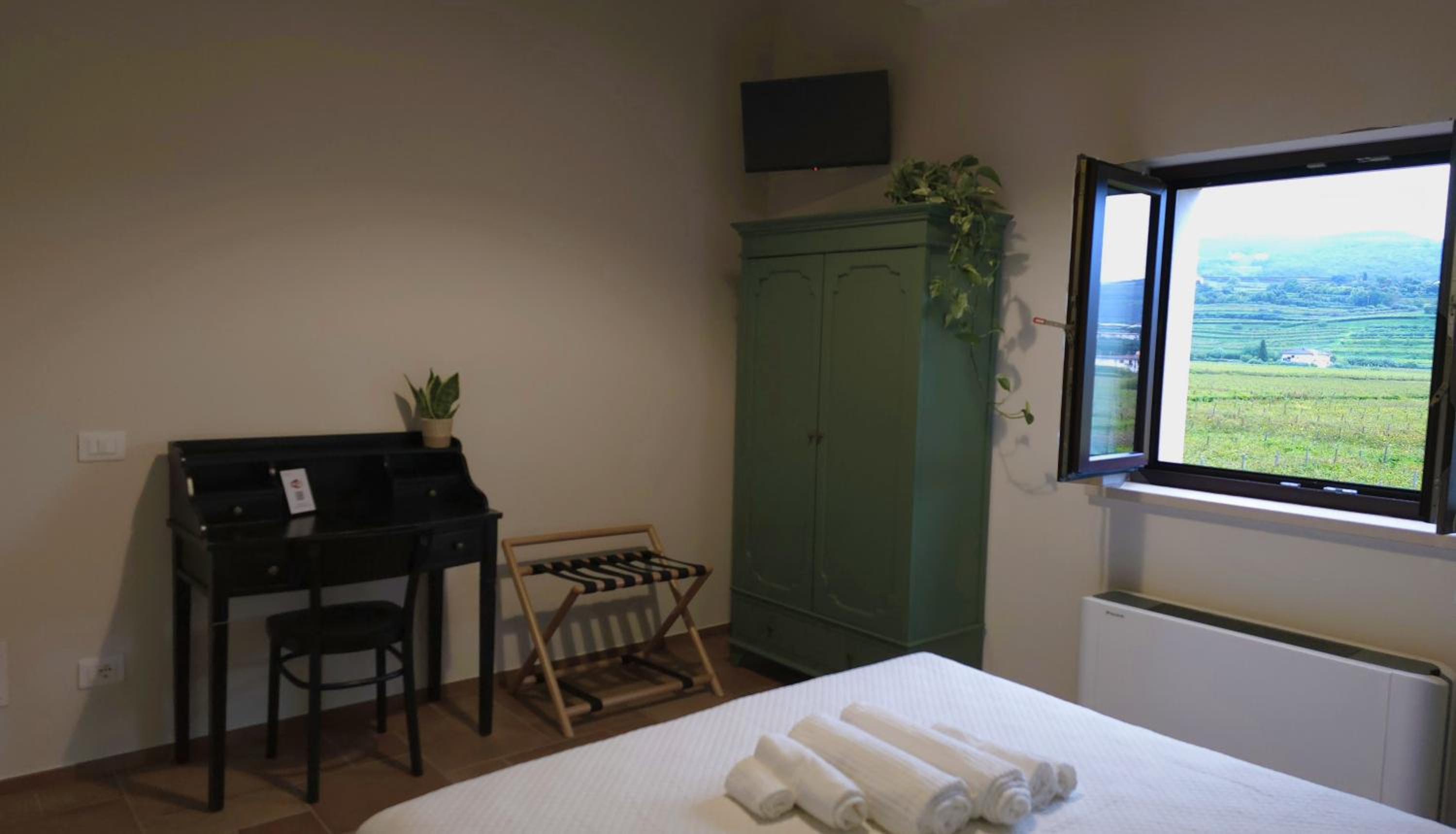 Double Room with Private Bathroom photo 3