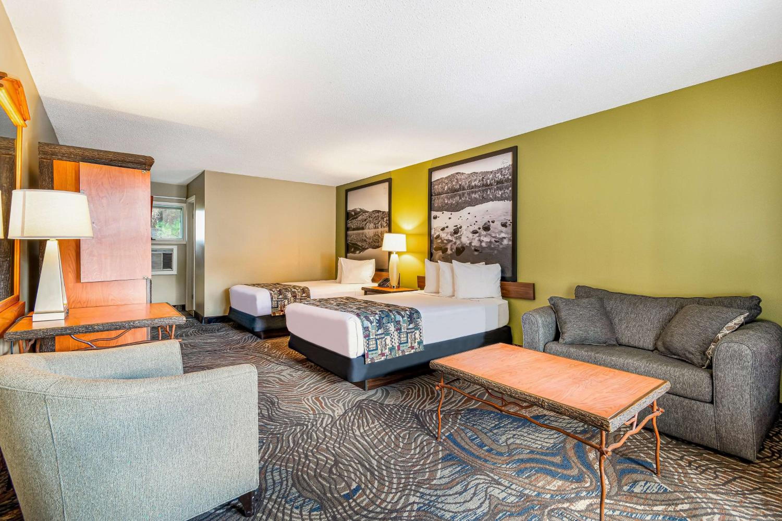 Superior Double Room with Two Double Beds - Non-Smoking - Photo 1