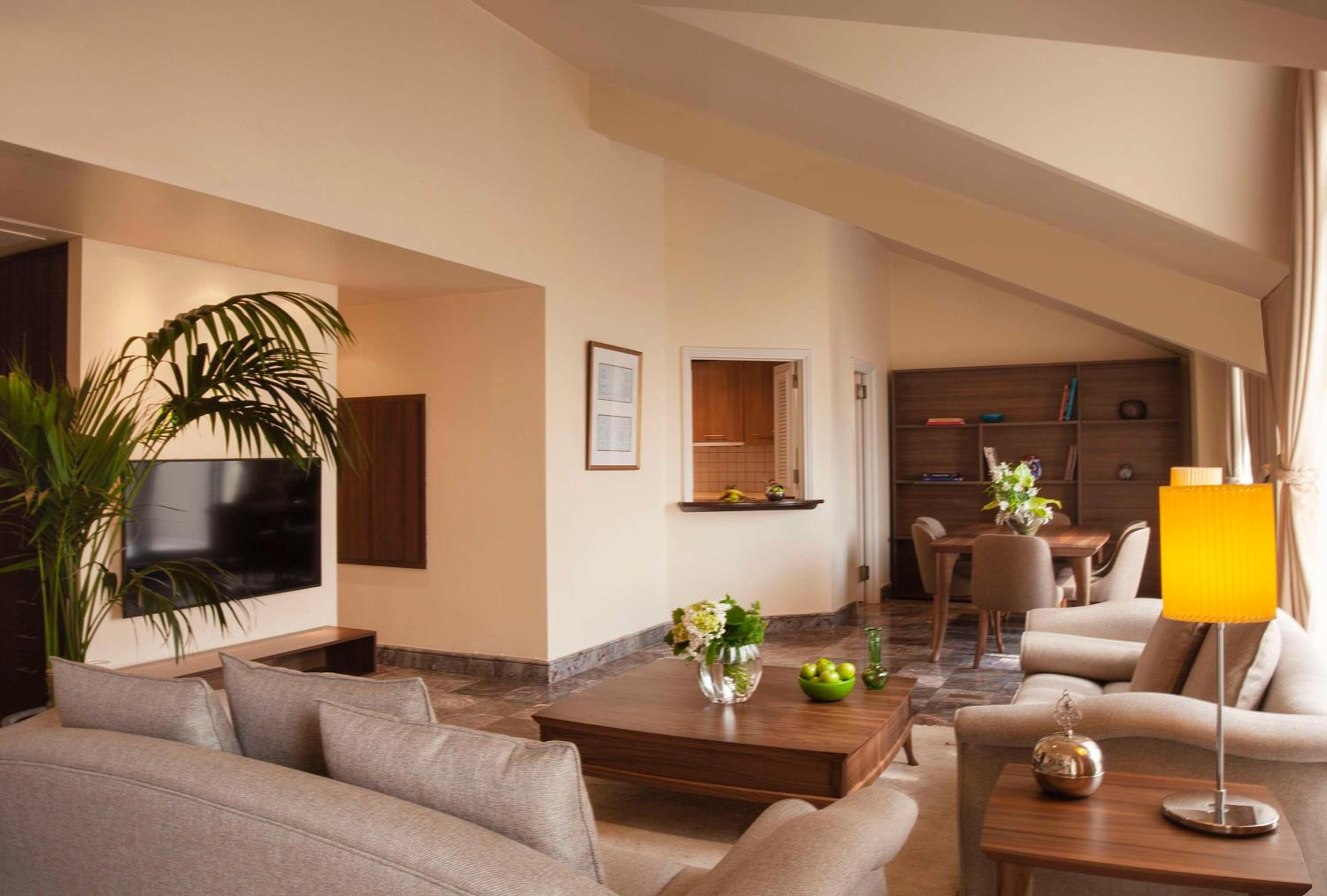 Three-Bedroom Suite with Terrace and City View
