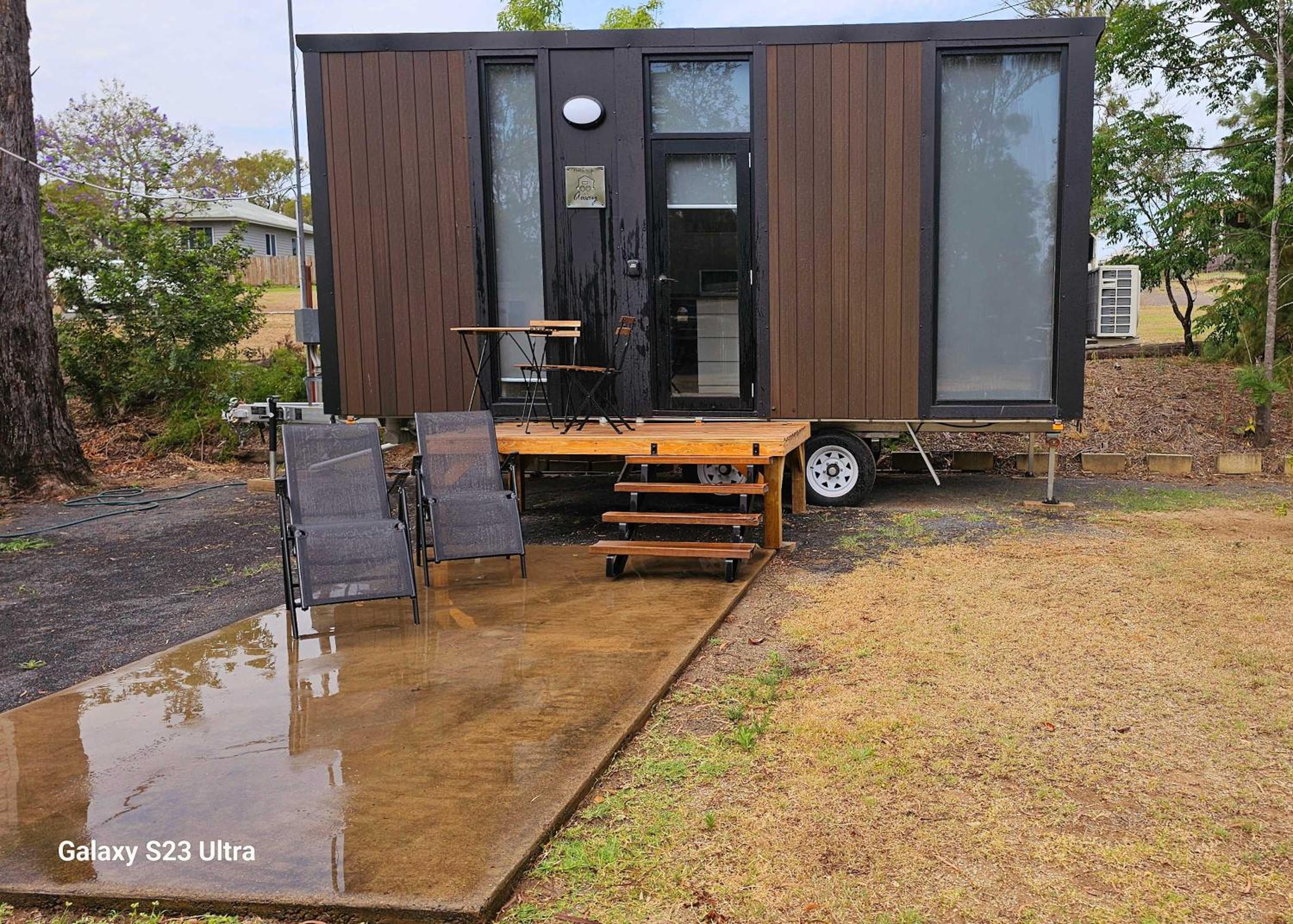Mobile Home photo 2