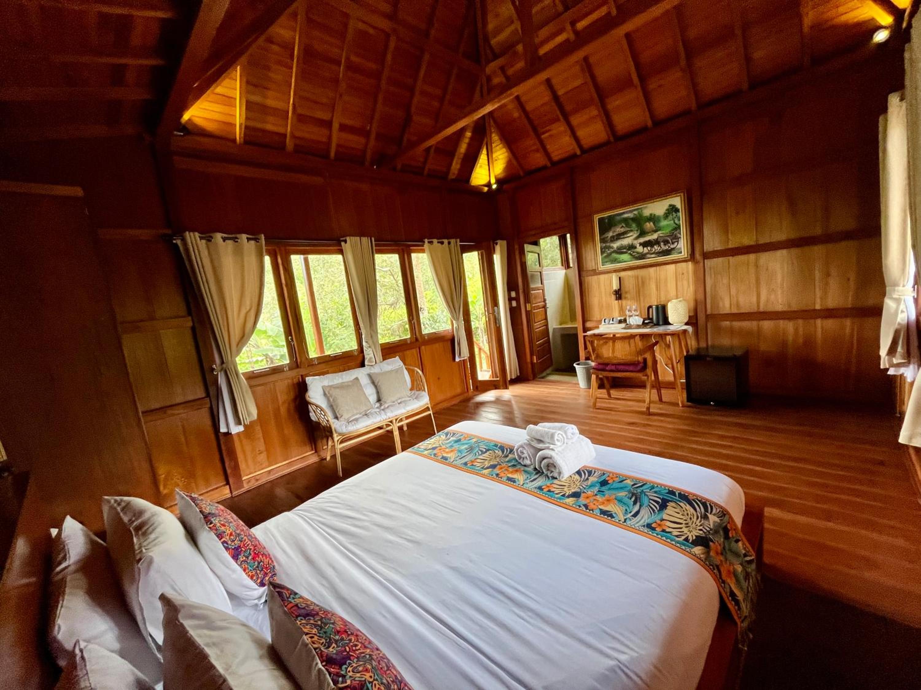 Deluxe Bungalow With Garden View