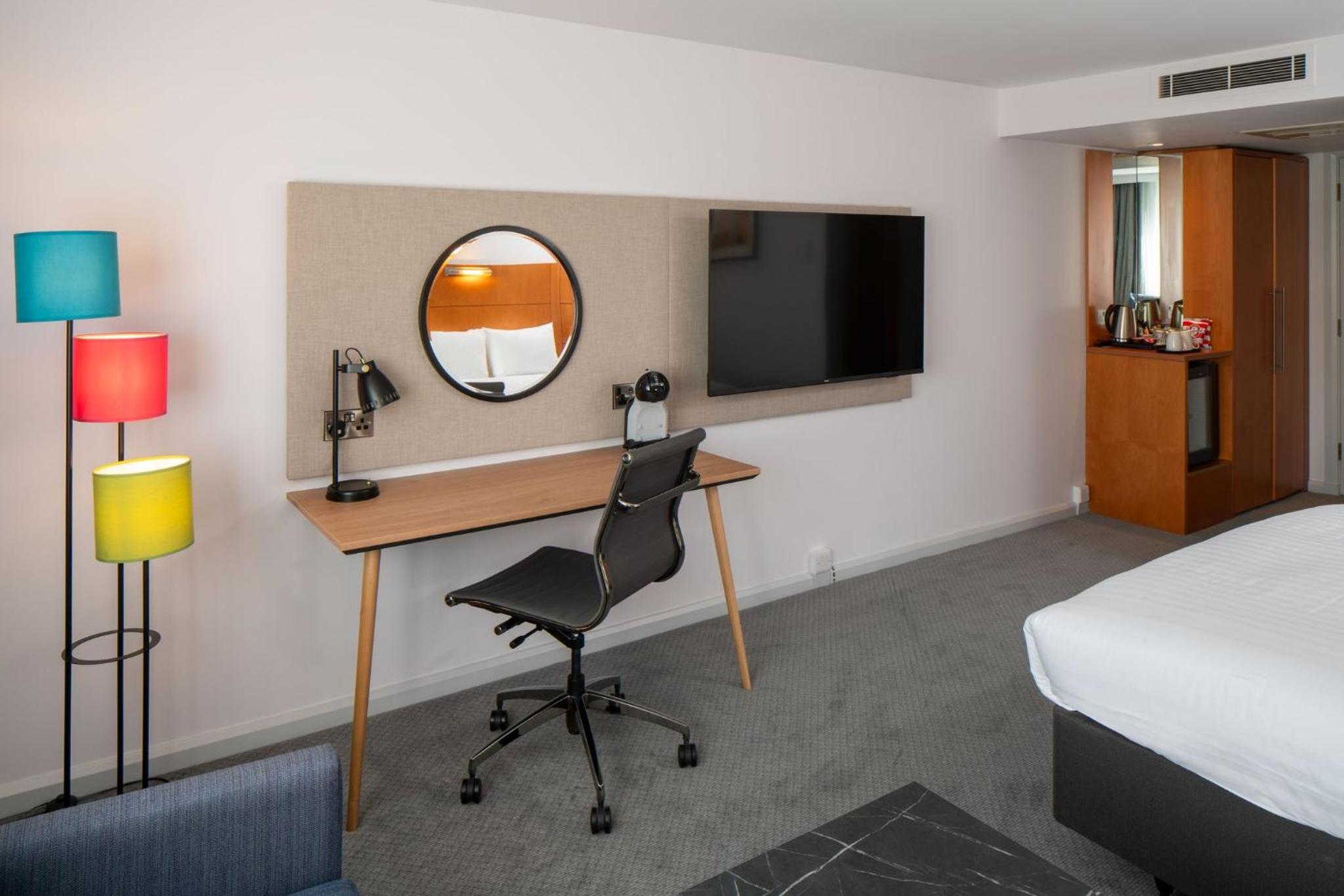 Standard Family Room - Photo 13