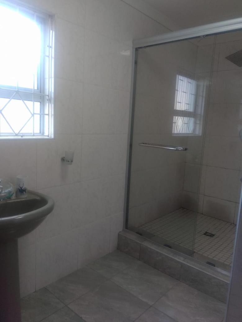Family Room with Shower photo 3