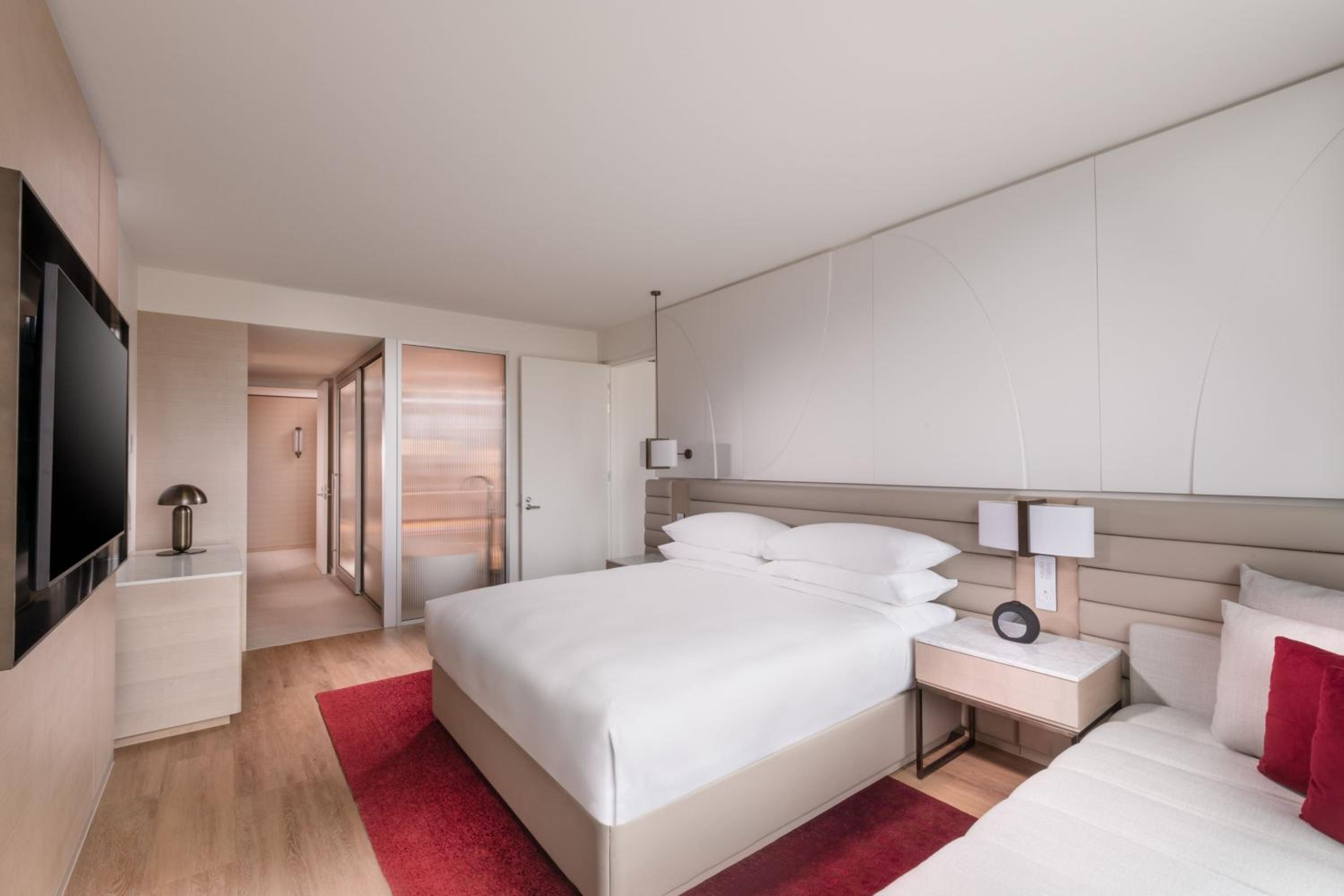 Clock Tower Suite with Lounge Access