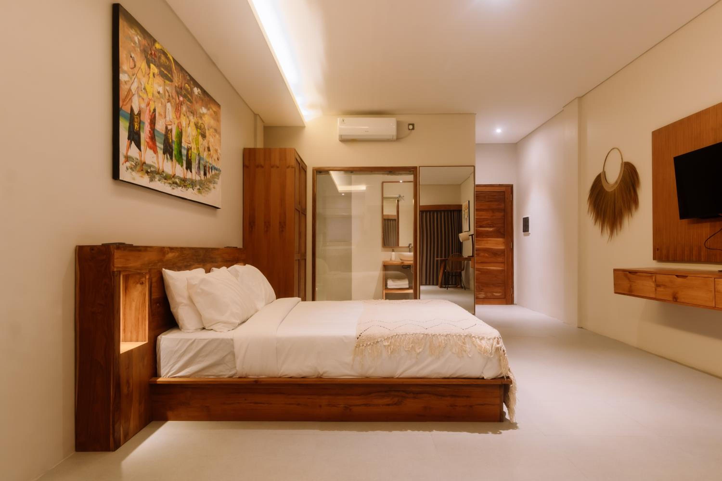 Deluxe Suite - Photo 17