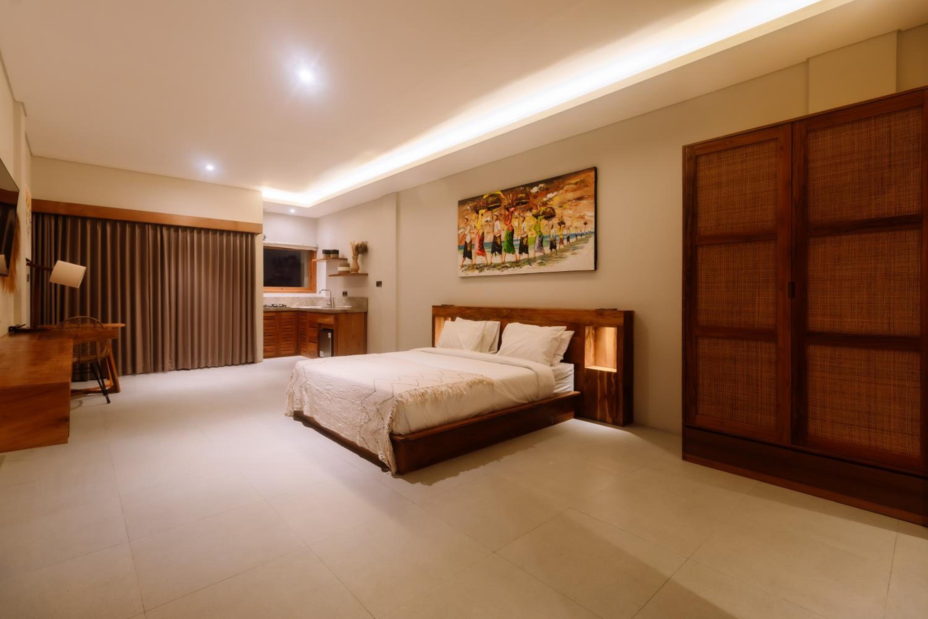 Deluxe Suite - Photo 1