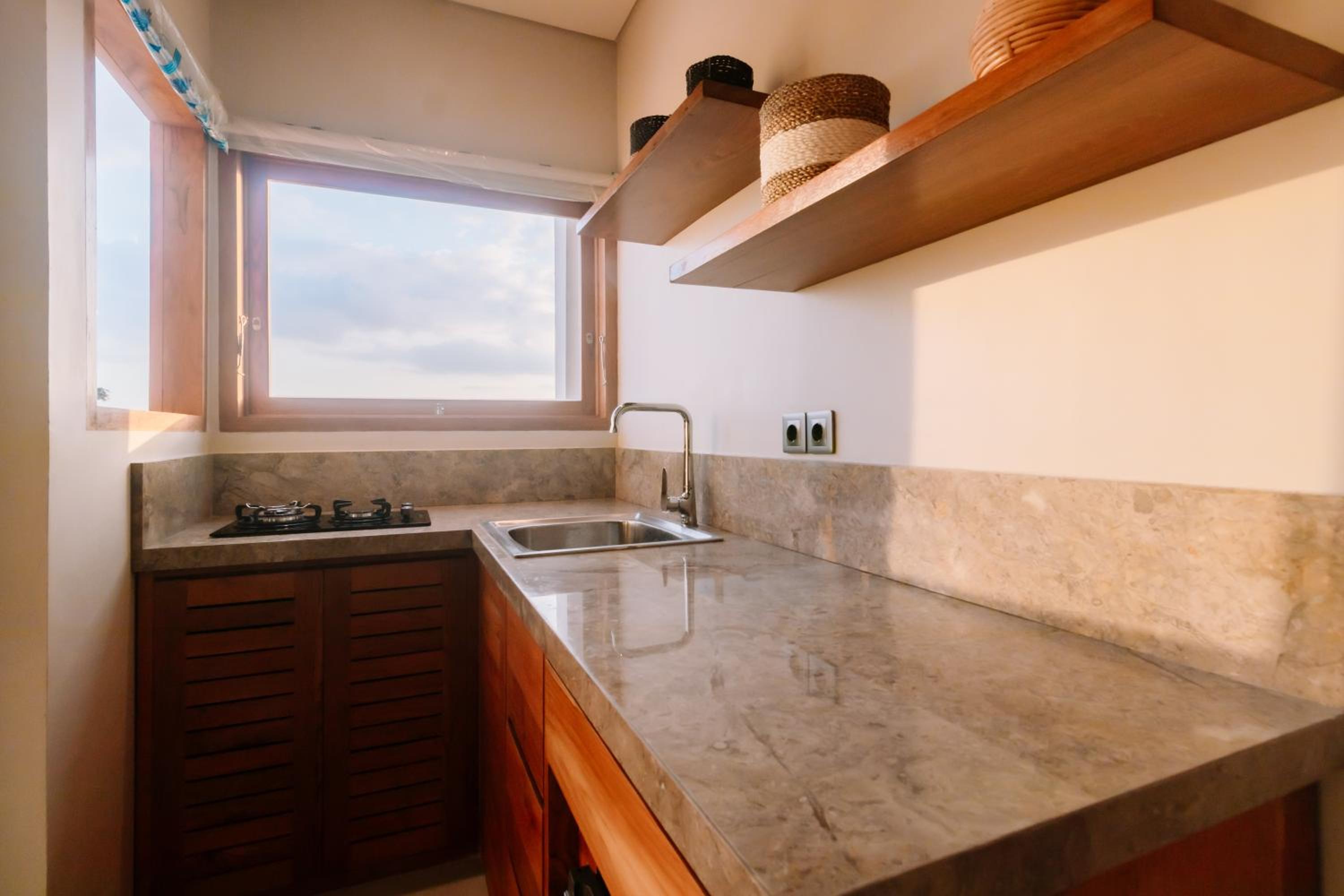 Deluxe Suite - Photo 6