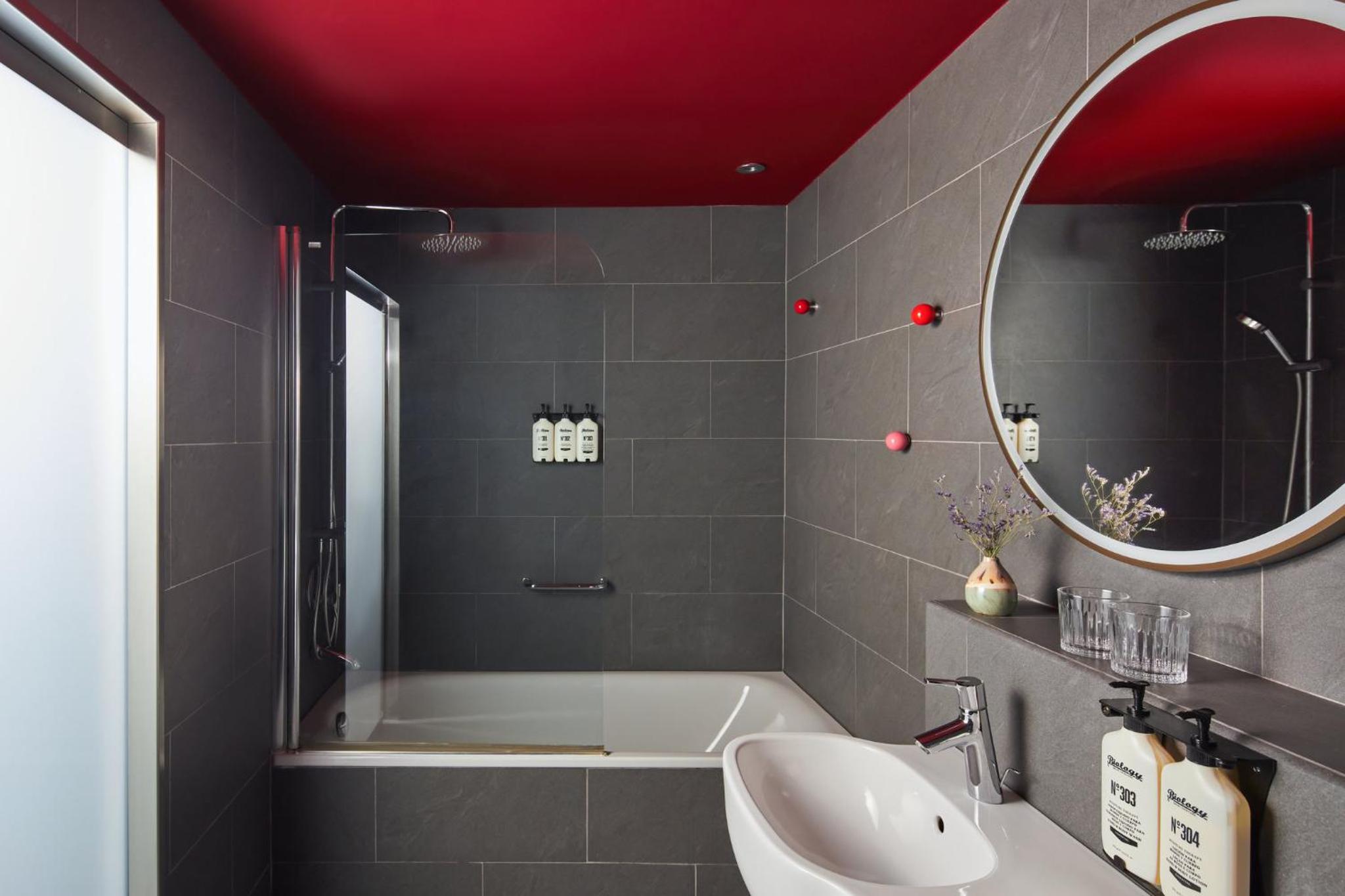 Premium Room - Photo 3