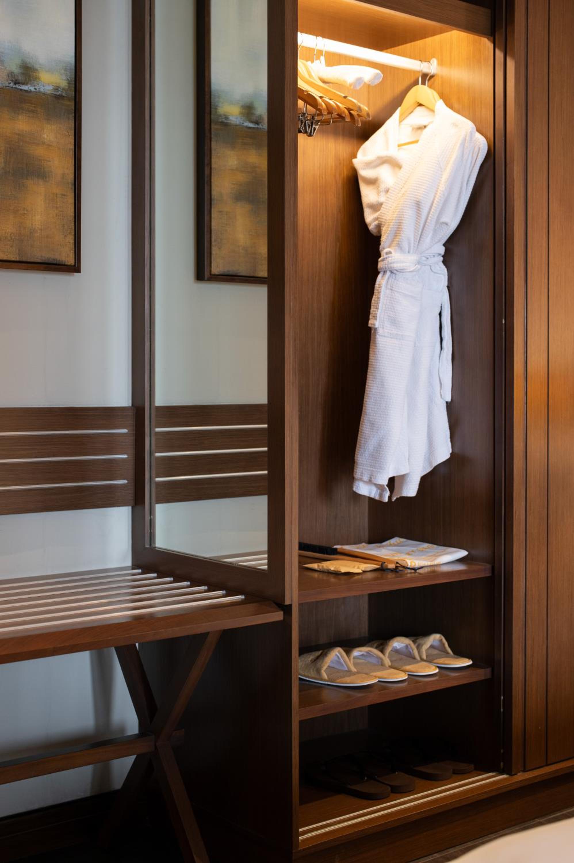 Executive Suite