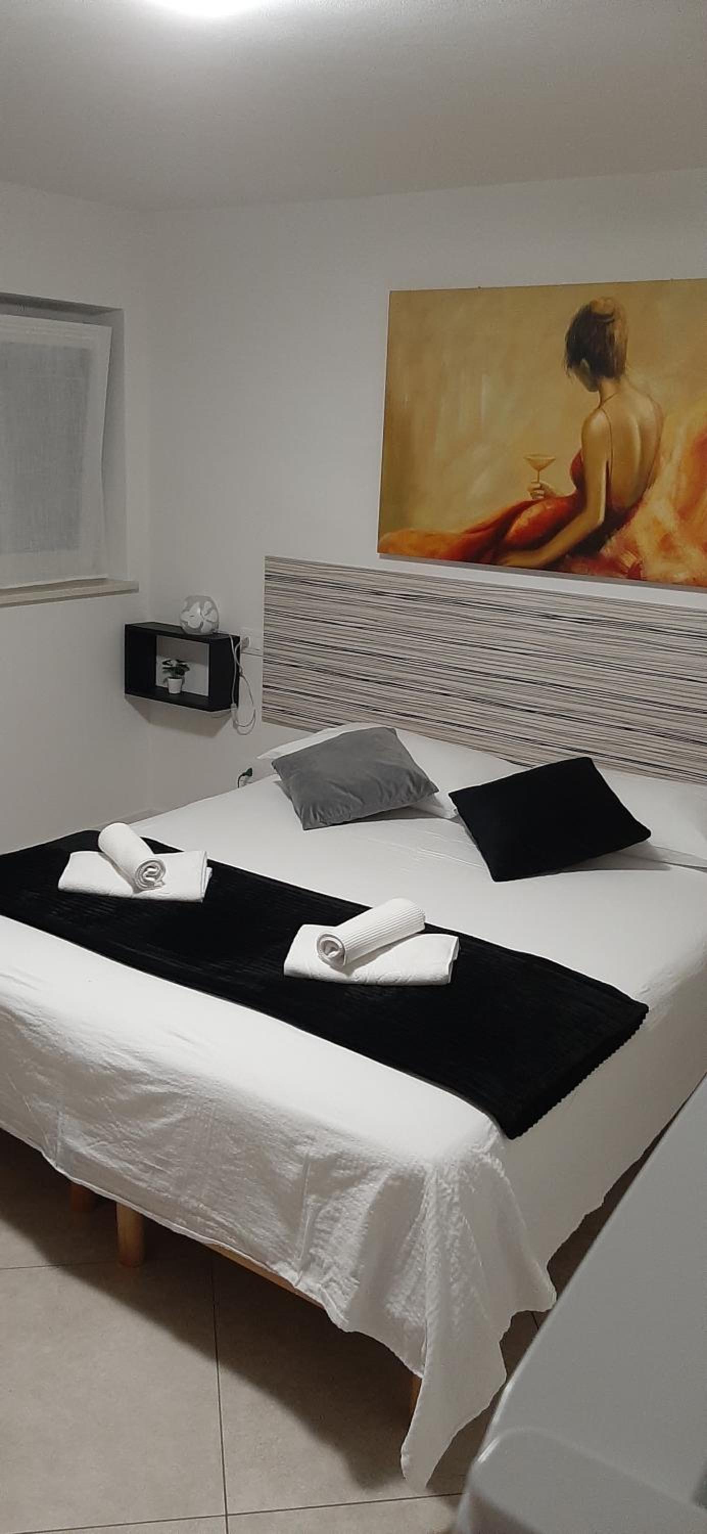 Single Room with Private Bathroom