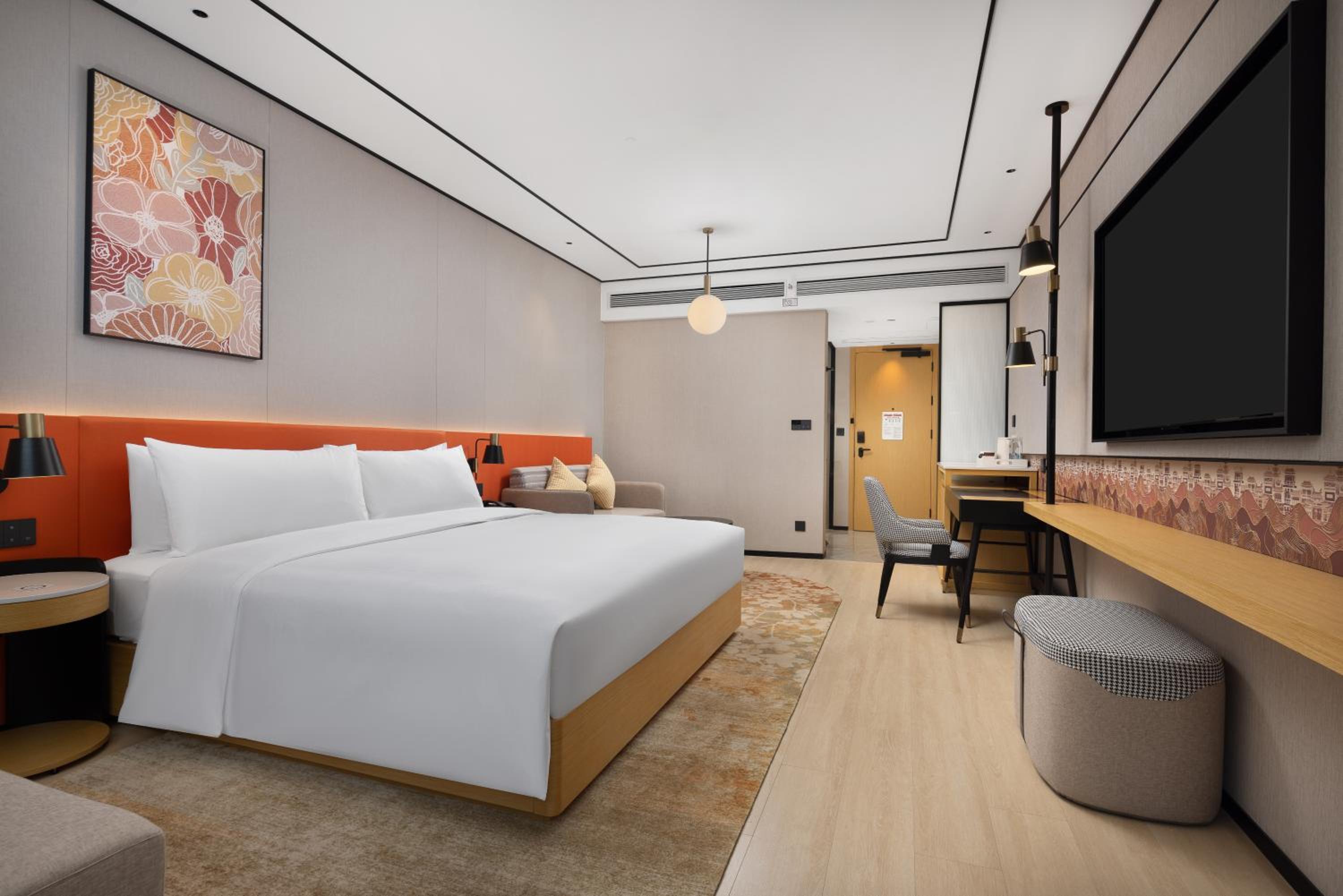 King Room with Mountain View photo 3