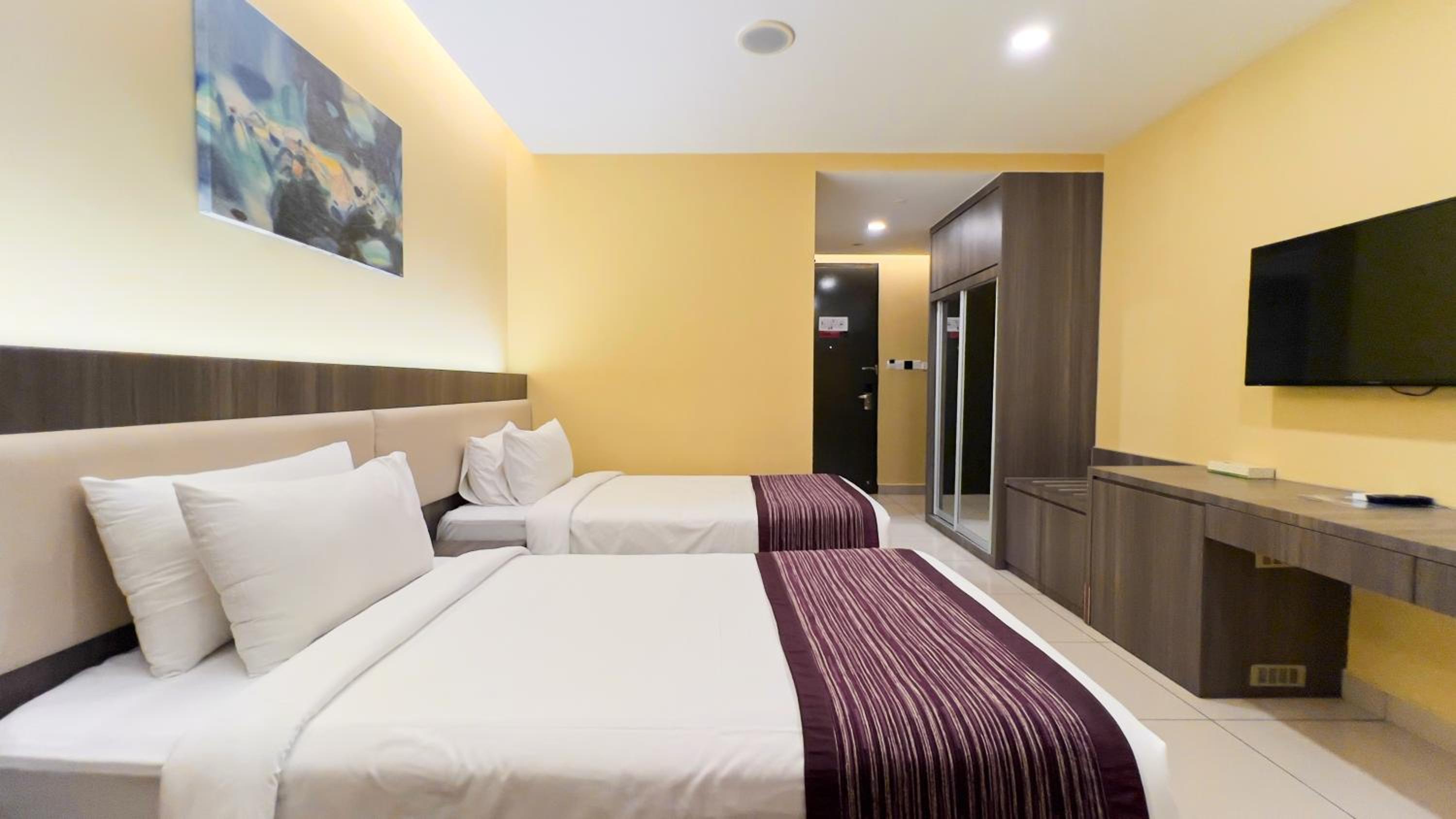 Deluxe Twin Room photo 1