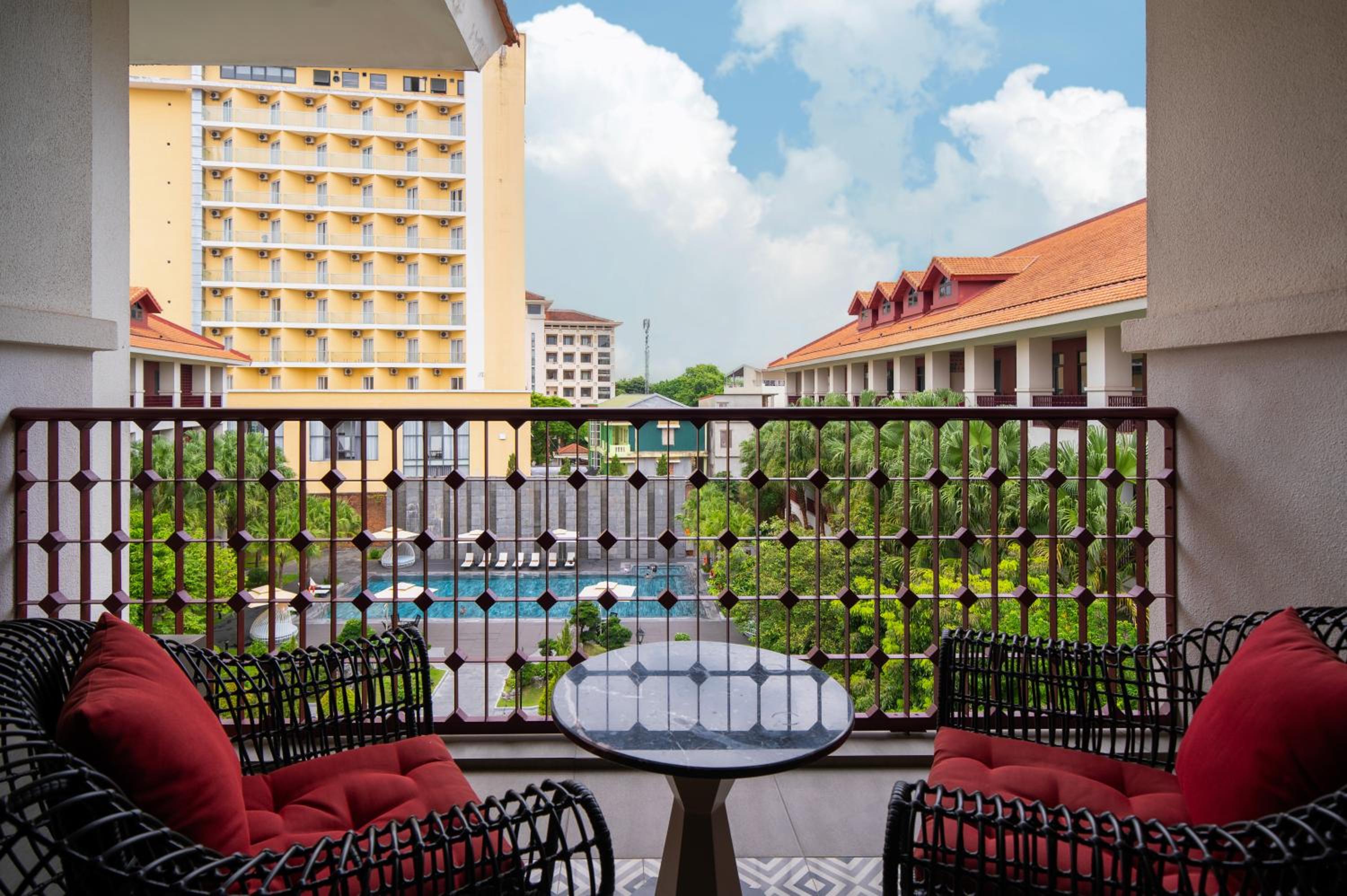 Premium Garden View Twin