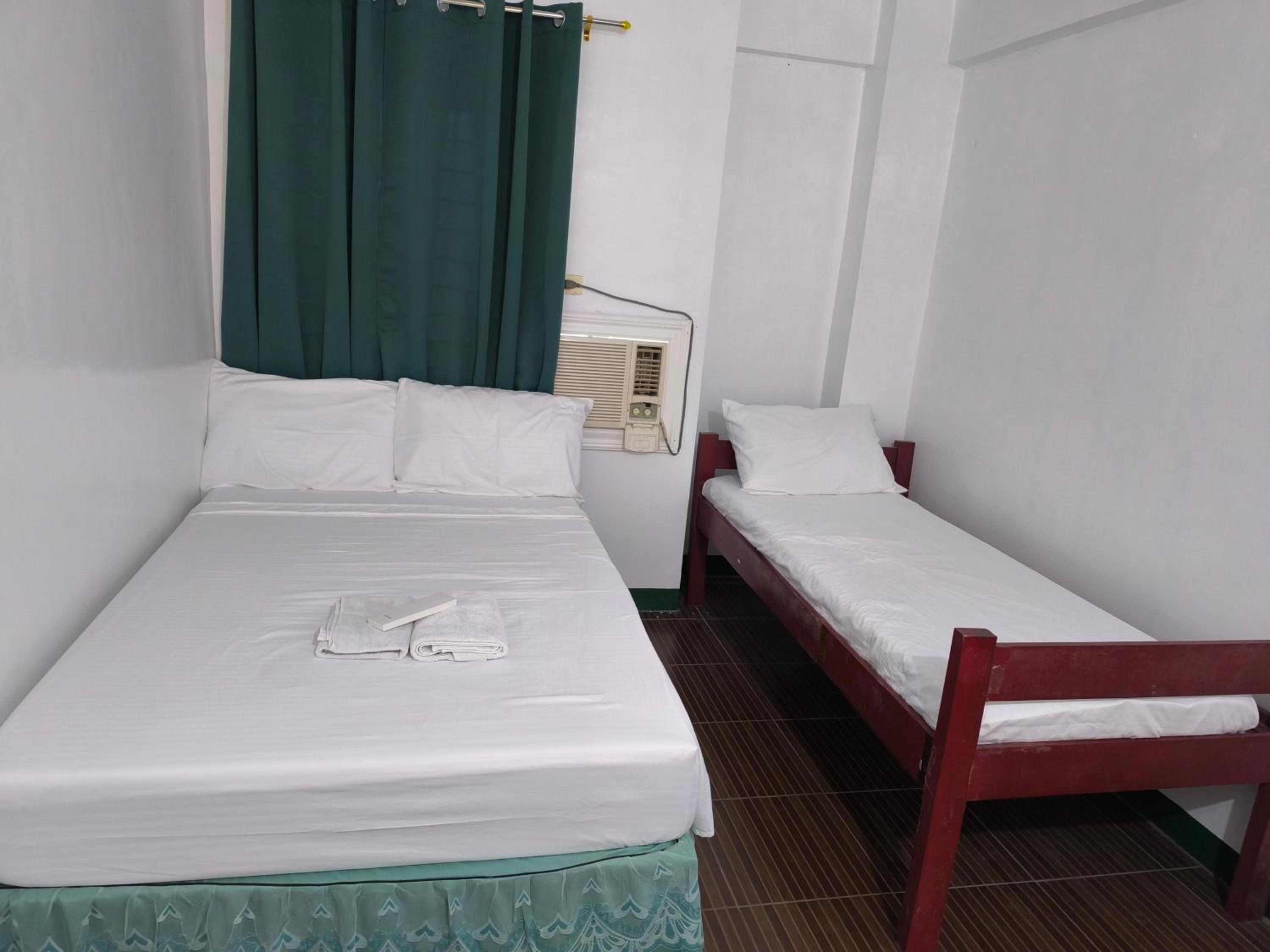 Comfort Triple Room with Shower photo 1