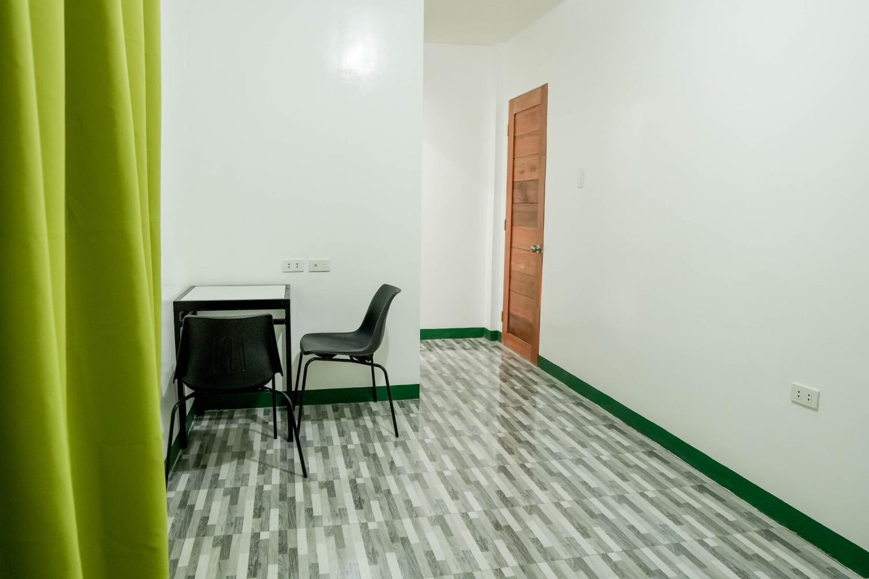 Budget Double Room photo 1