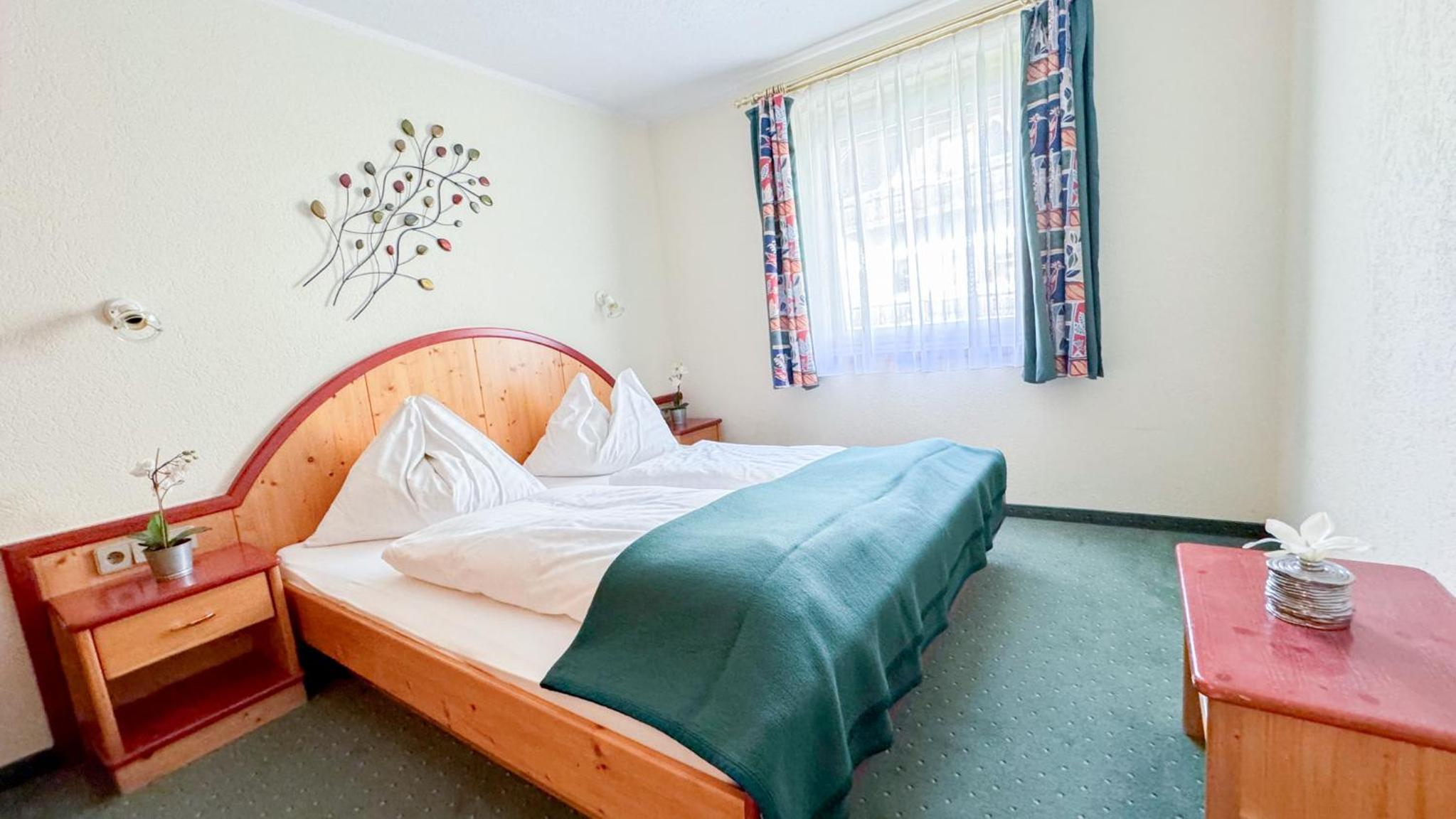 Two-Bedroom Apartment with View photo 2