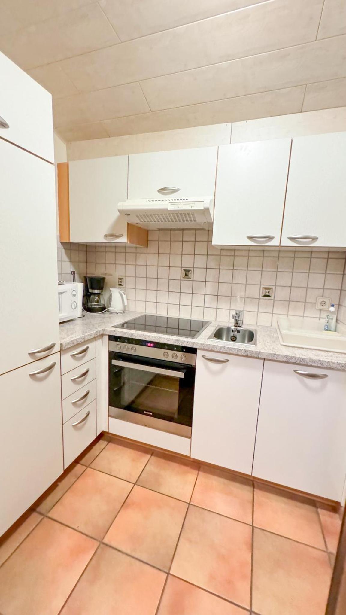 One-Bedroom Apartment with View photo 2