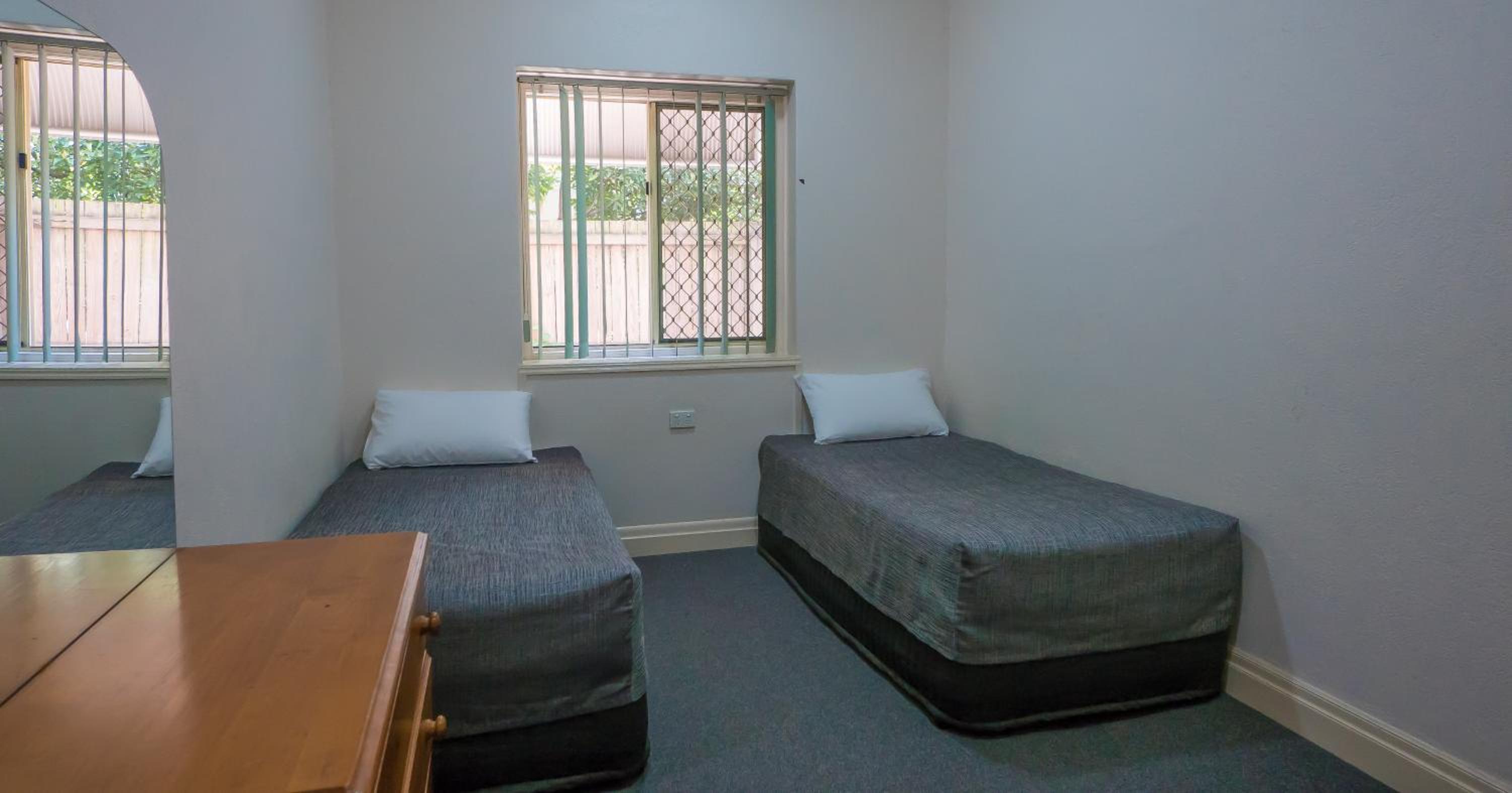 Comfy Two-Bedroom Apartment thumbnail 5