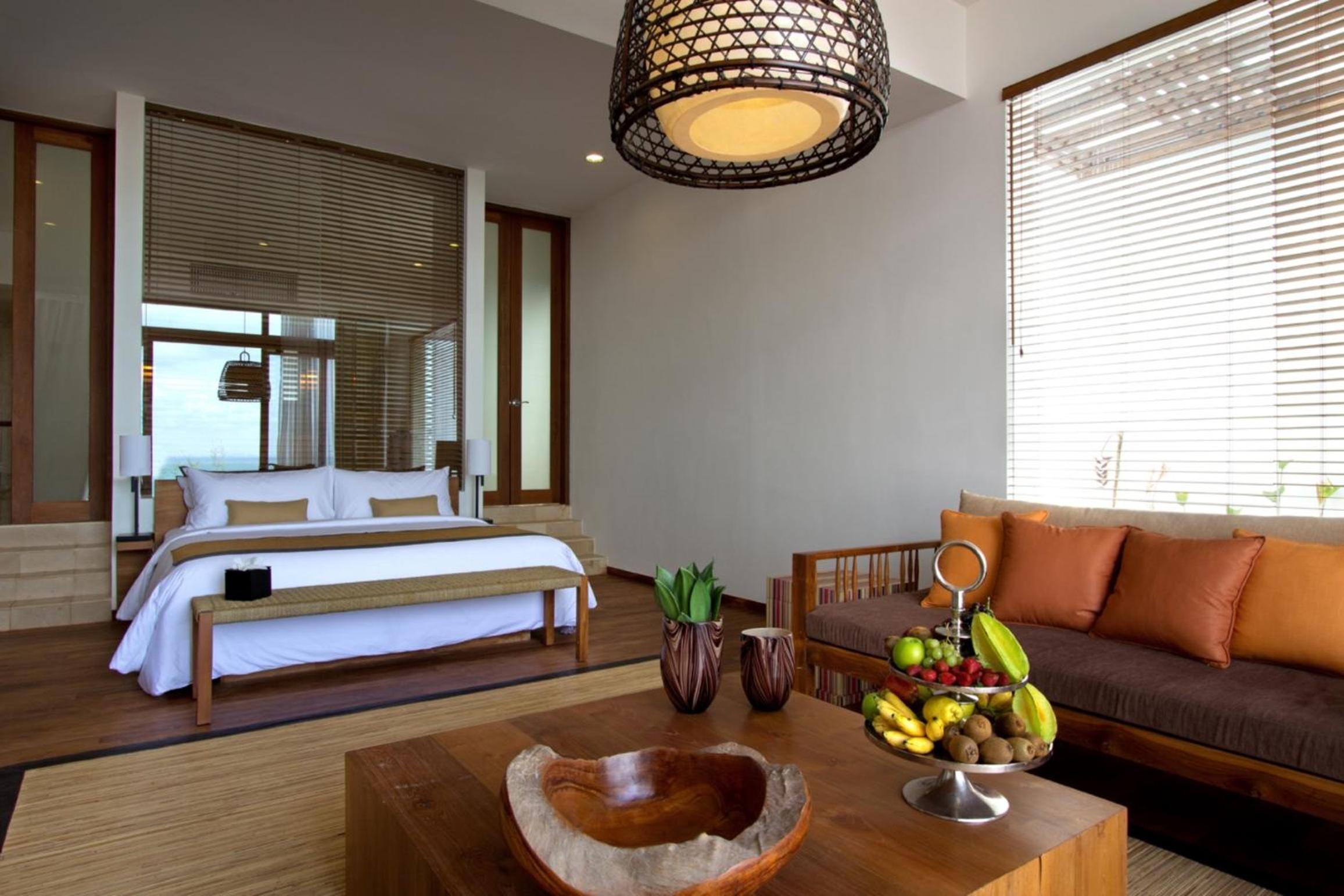 Premier Three-Bedroom Villa - Photo 4