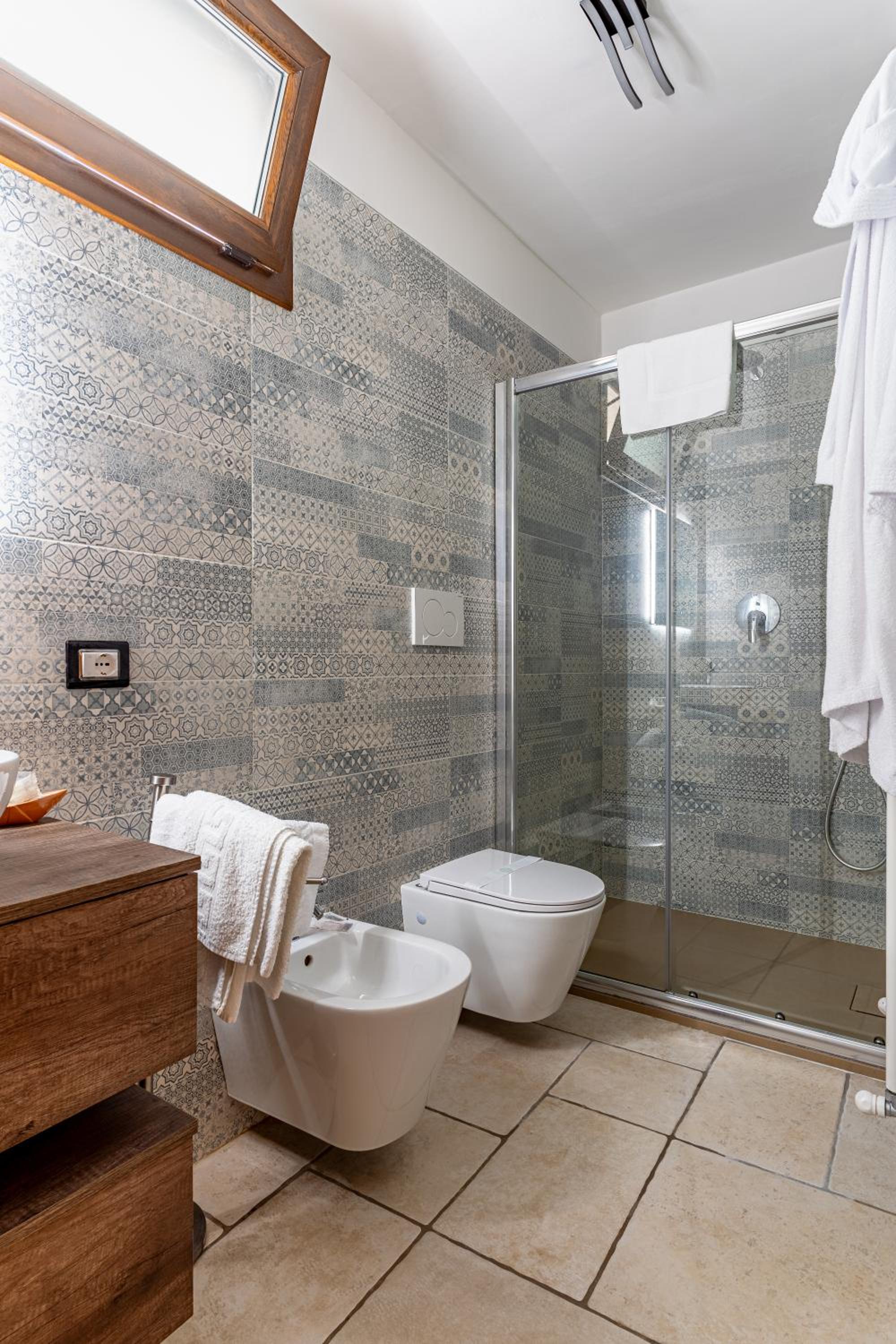 Luxury Quadruple Room photo 2
