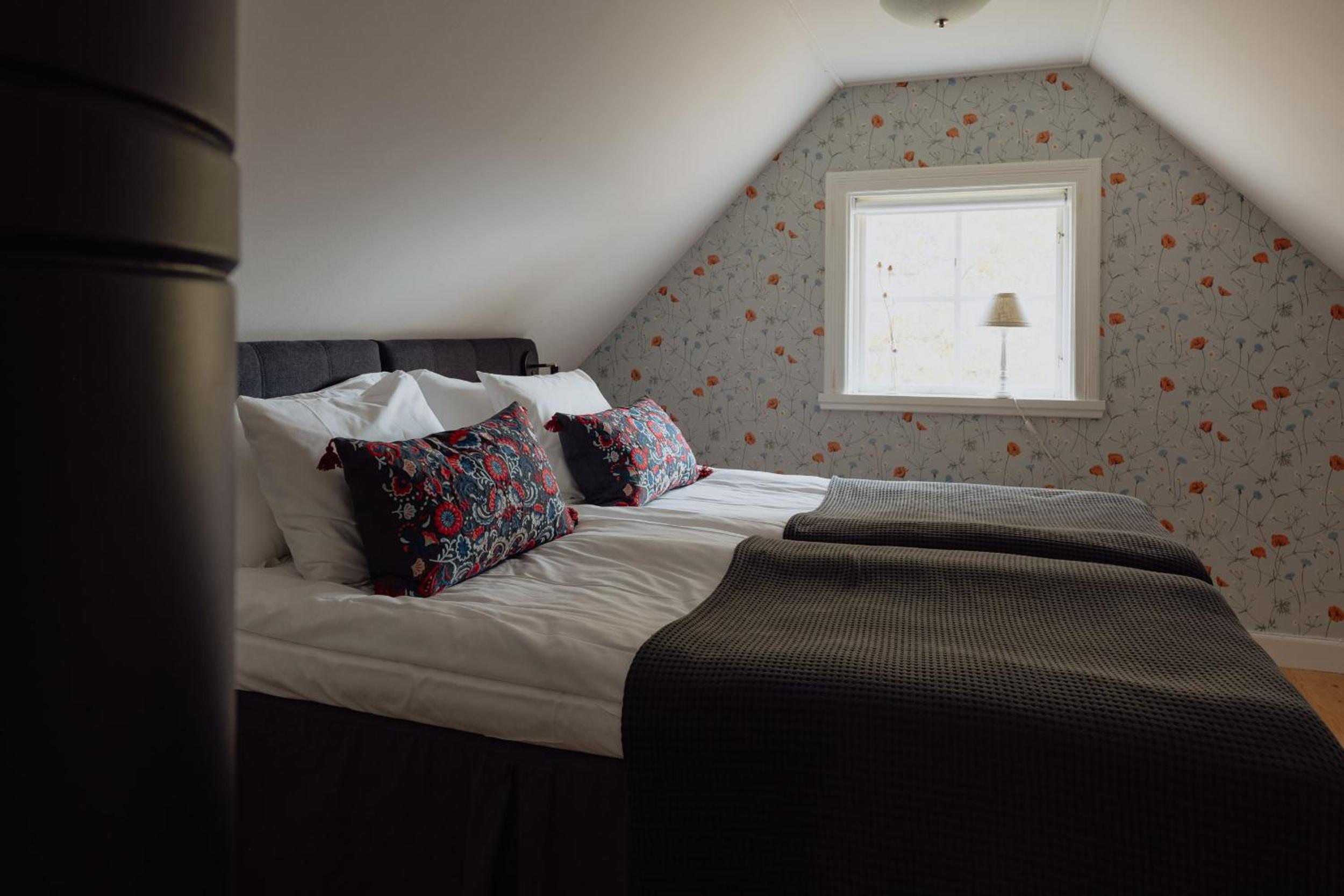 Four-Bedroom House photo 1