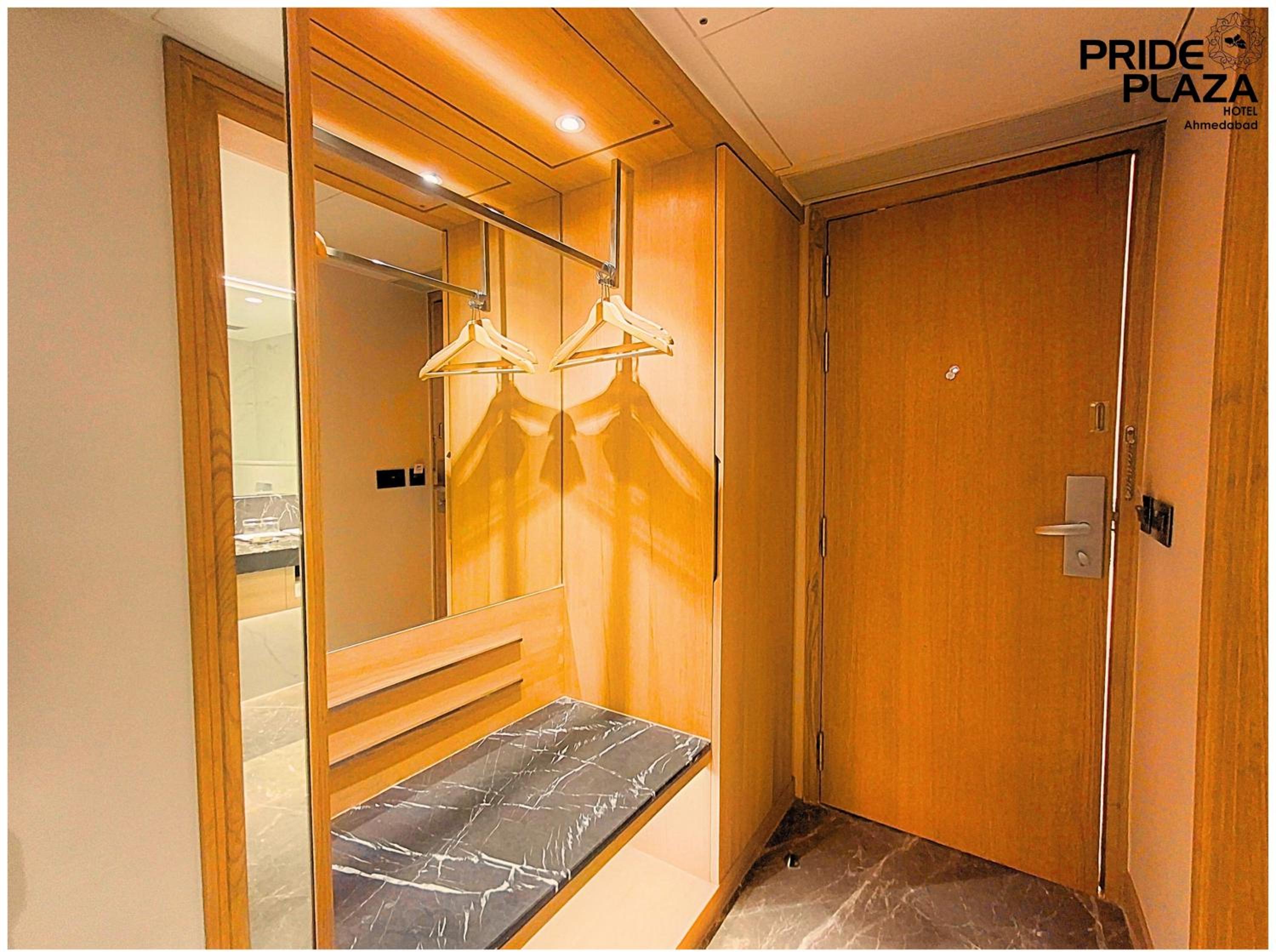 Deluxe Double Room - Photo 4
