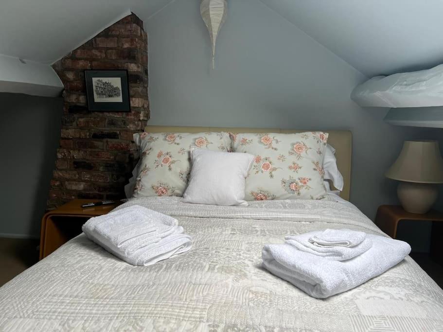 Two-Bedroom House photo 2