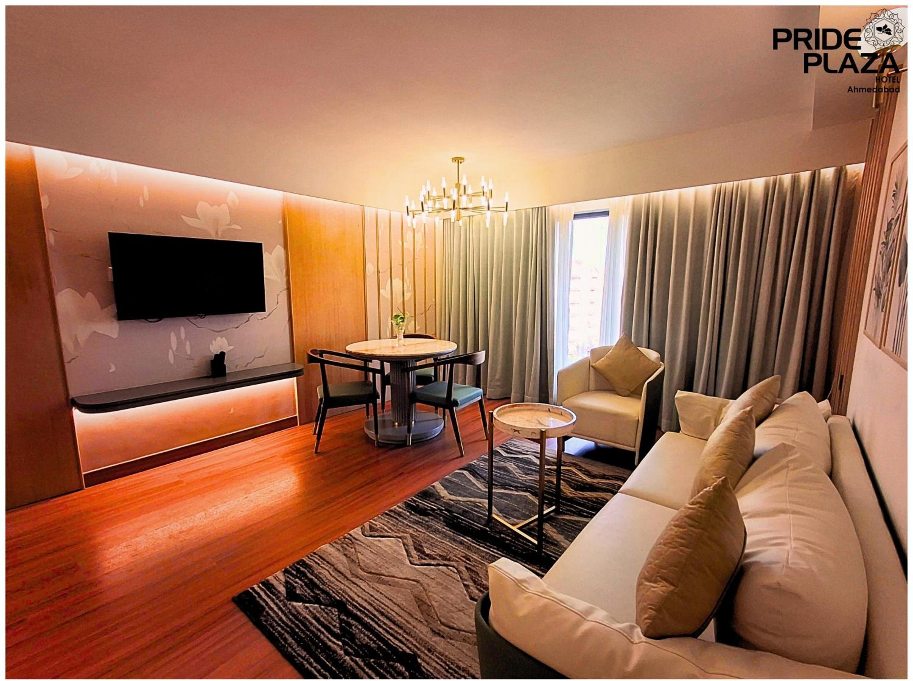 Suite - Photo 7