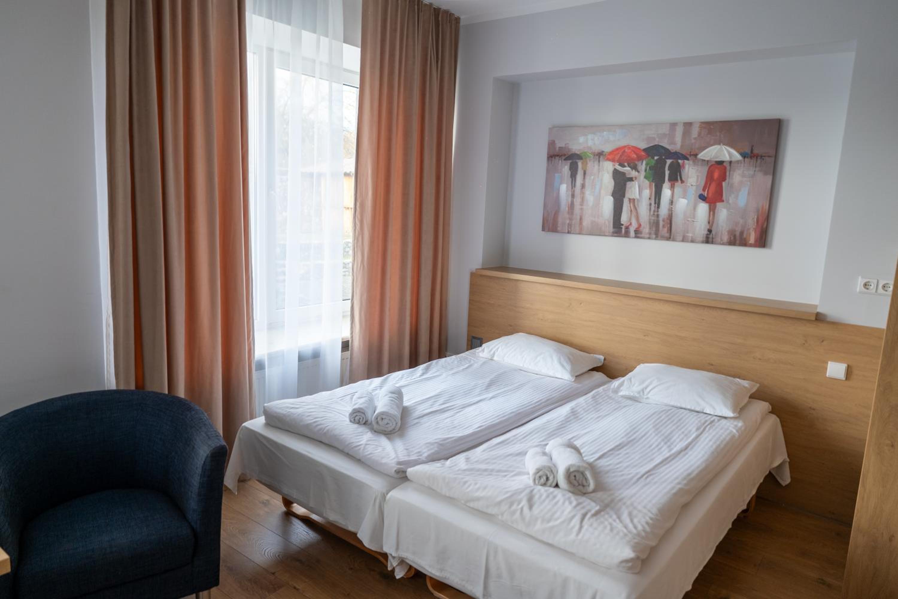 Superior Double or Twin Room - Photo 11