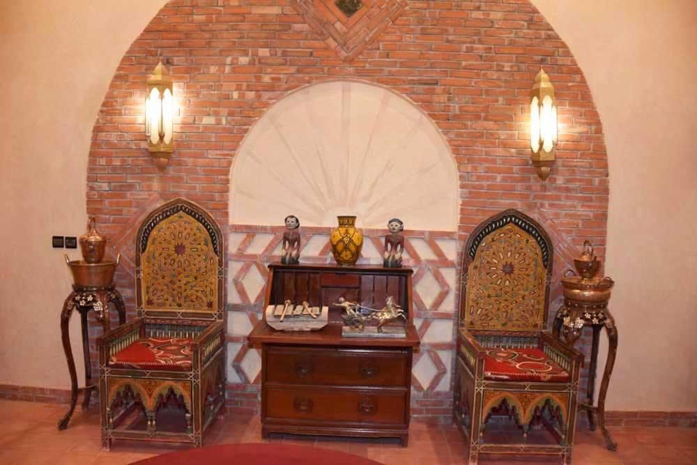 Twin Room - Photo 3