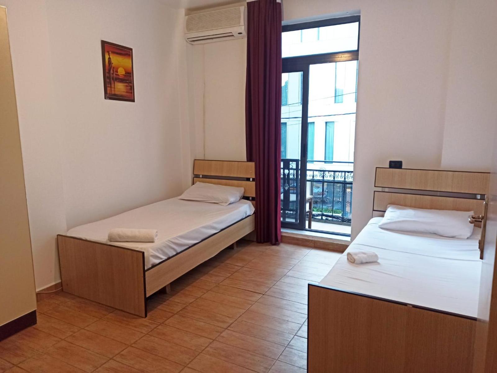 Standard Twin Room with Shared Bathroom