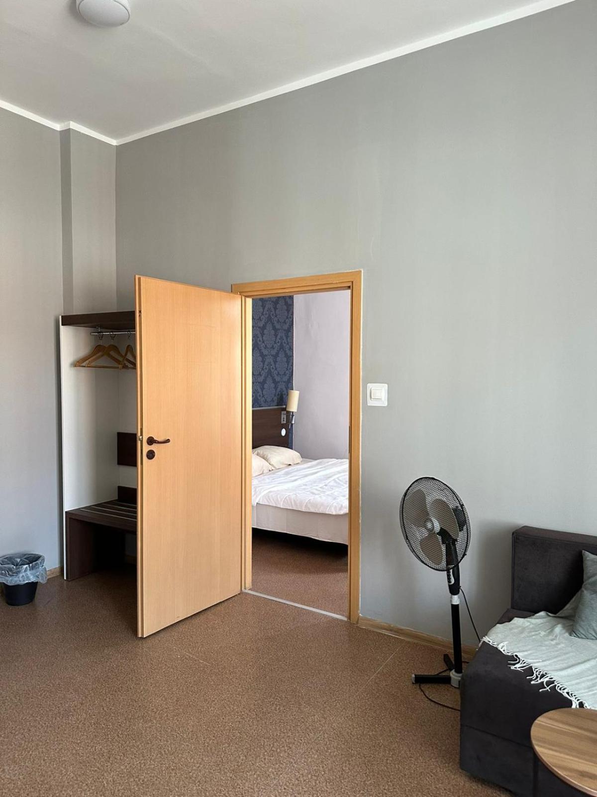 Standard Double Suite