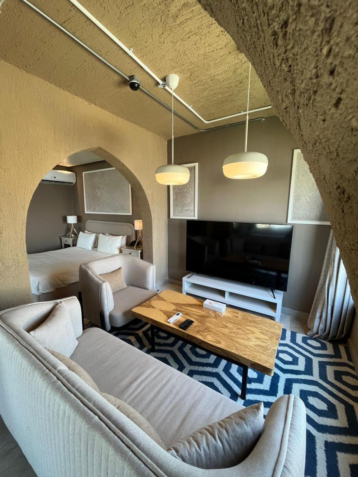 Suite with Lake View photo 1
