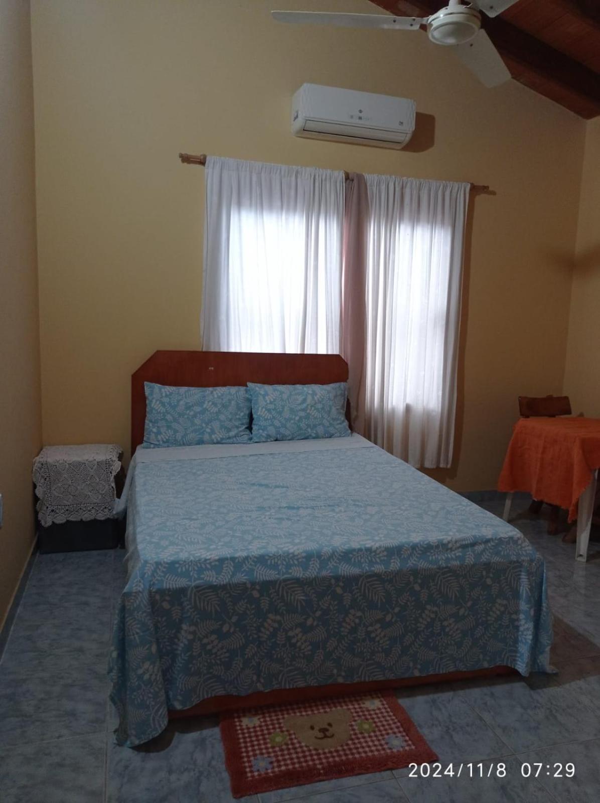 One-Bedroom House photo 3