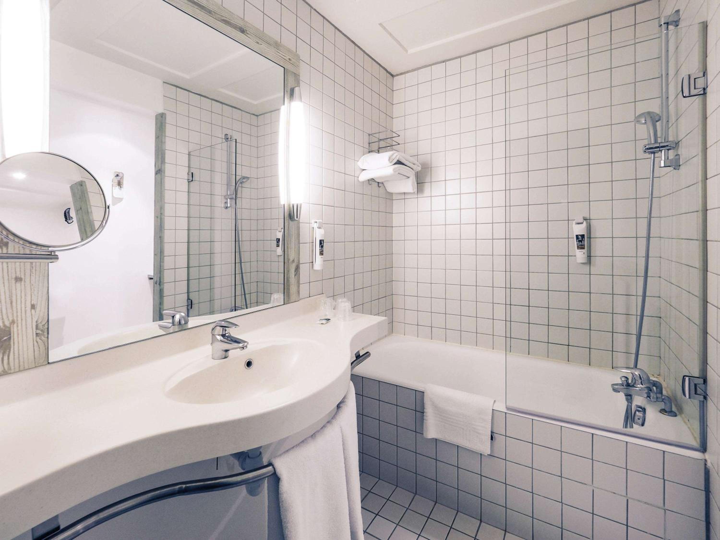 Classic Double Room - Photo 9