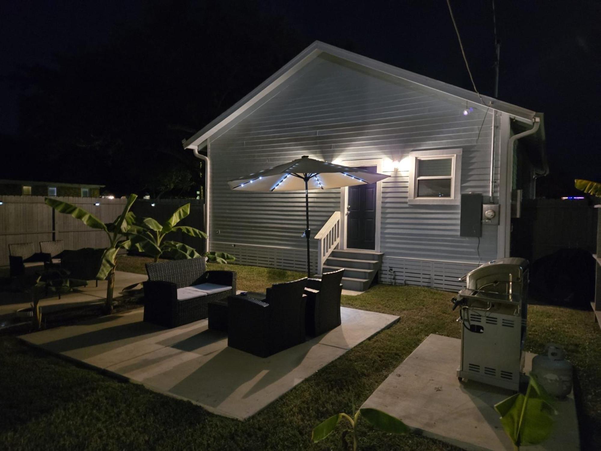 Two-Bedroom House photo 3