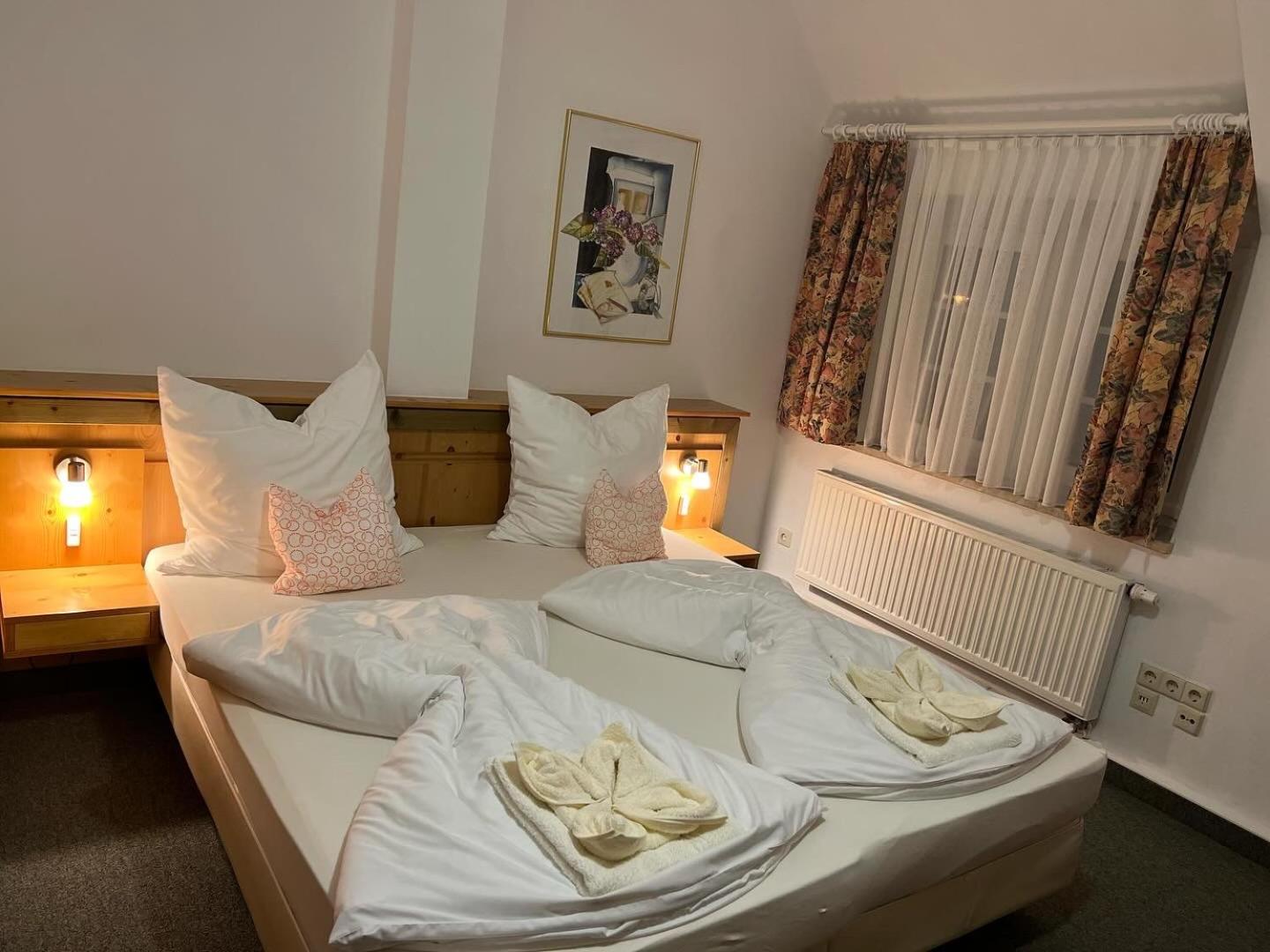 Double Room with Private Bathroom photo 3