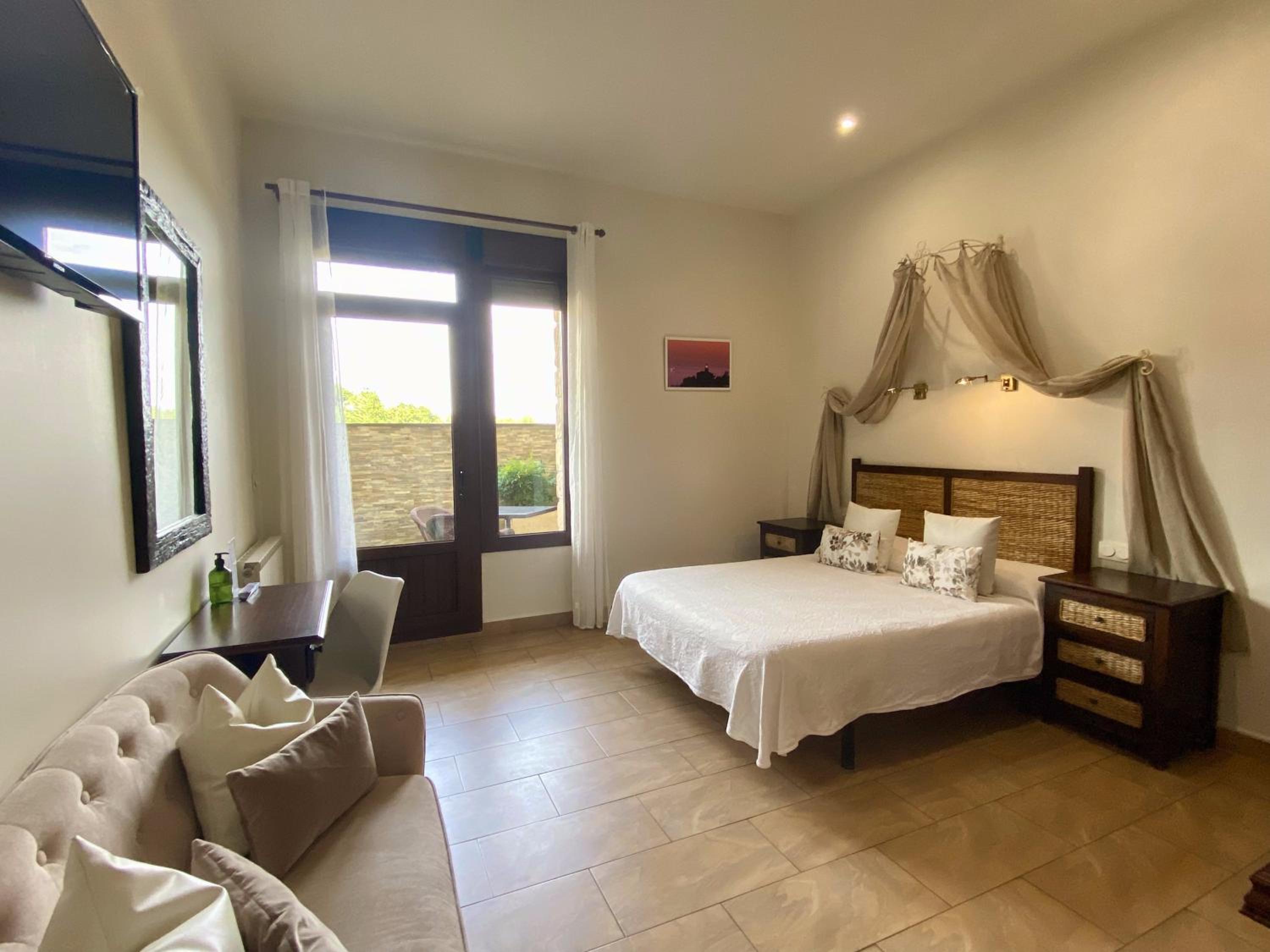 Double Room - Ground Floor photo 3