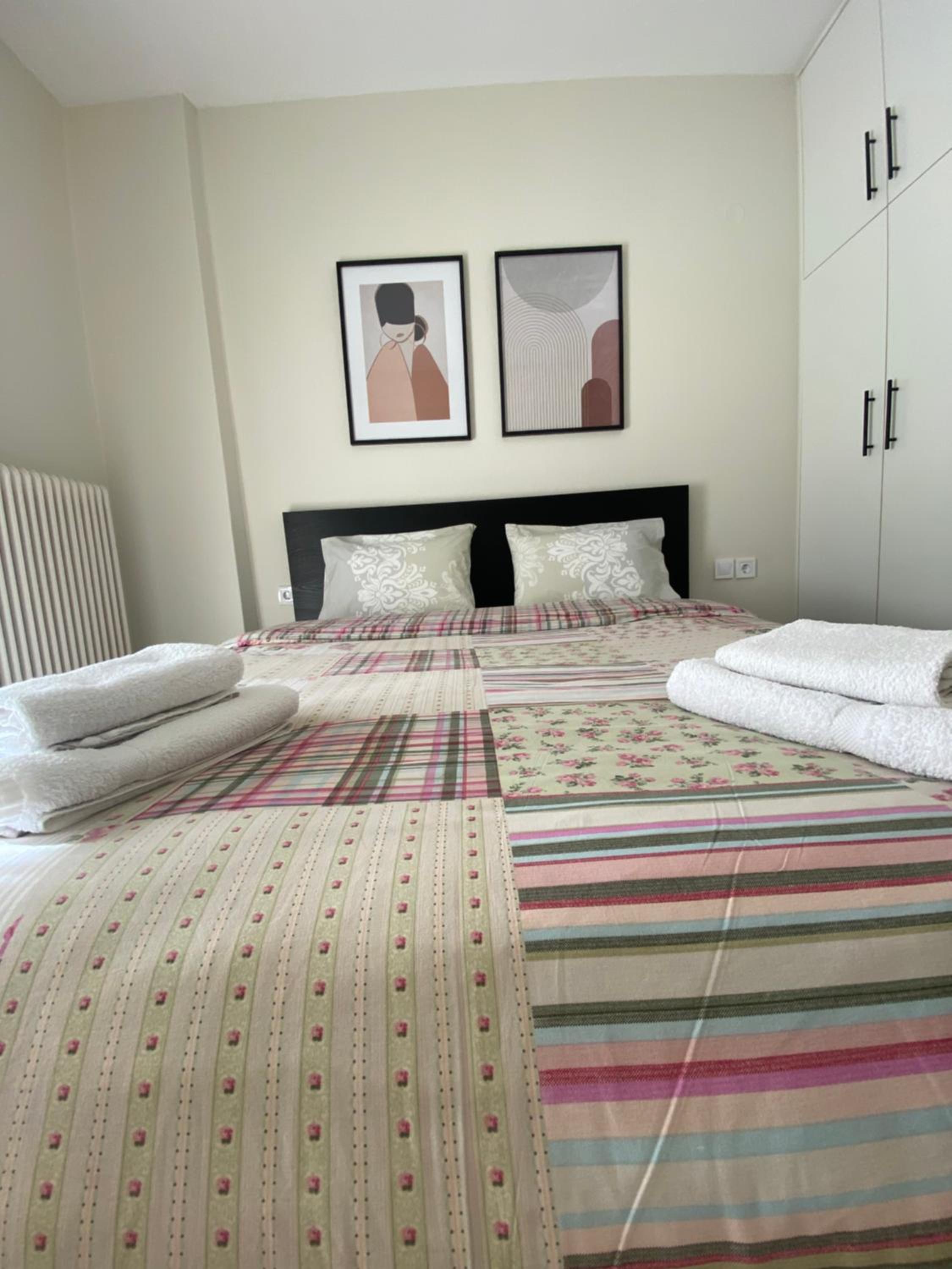 One-Bedroom Apartment photo 3