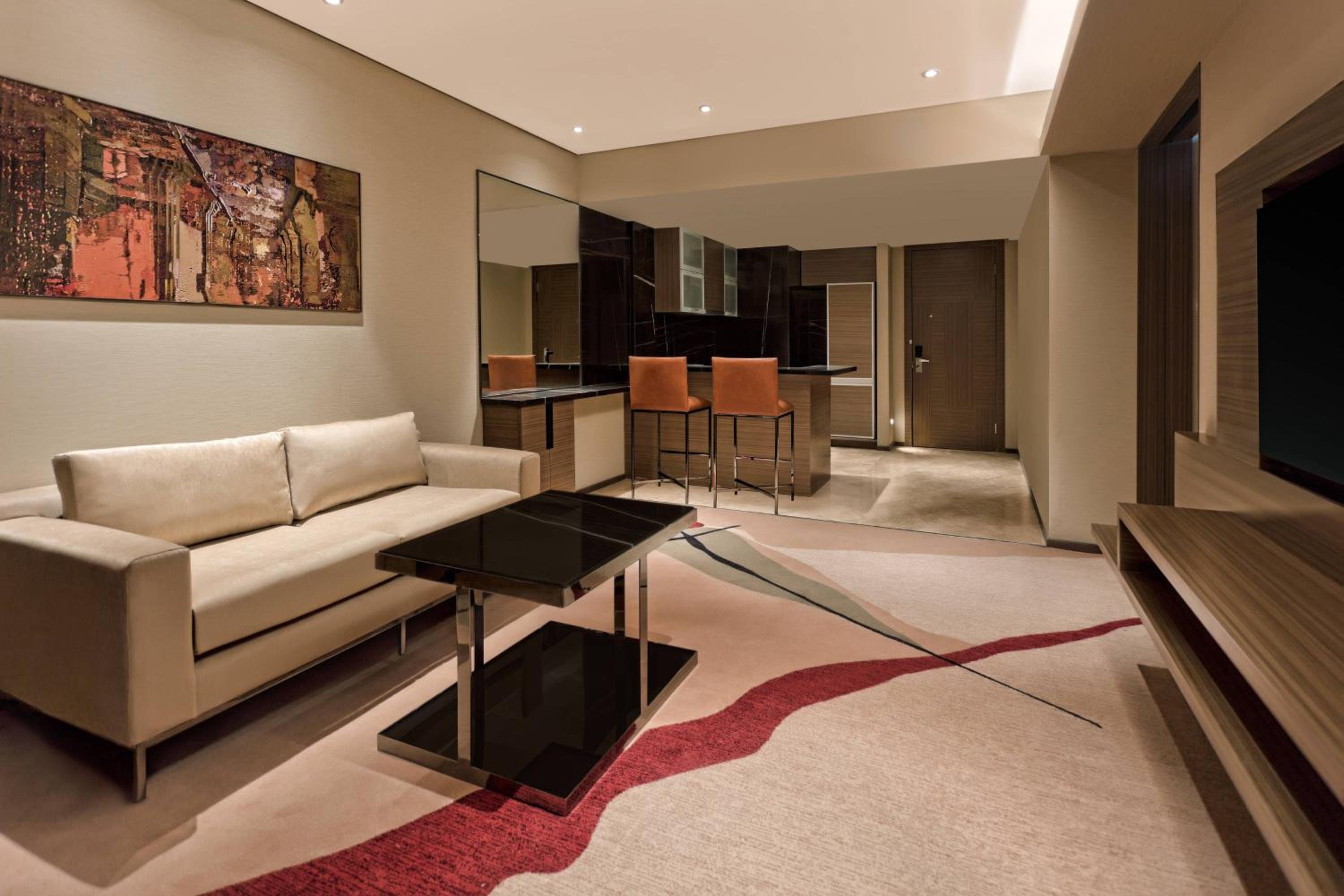 Junior Study Suite with Club lounge access - Photo 9