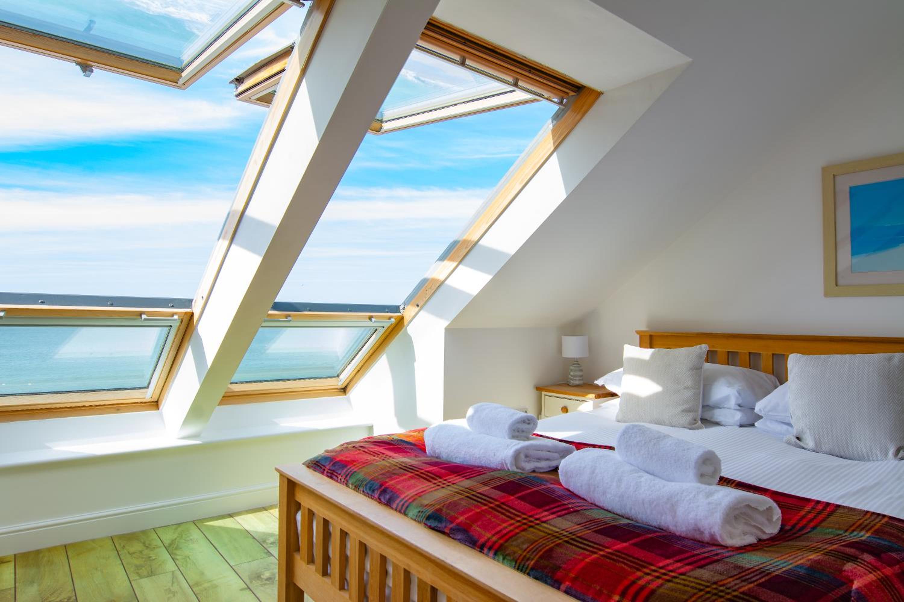 Two-Bedroom Apartment with Balcony photo 1