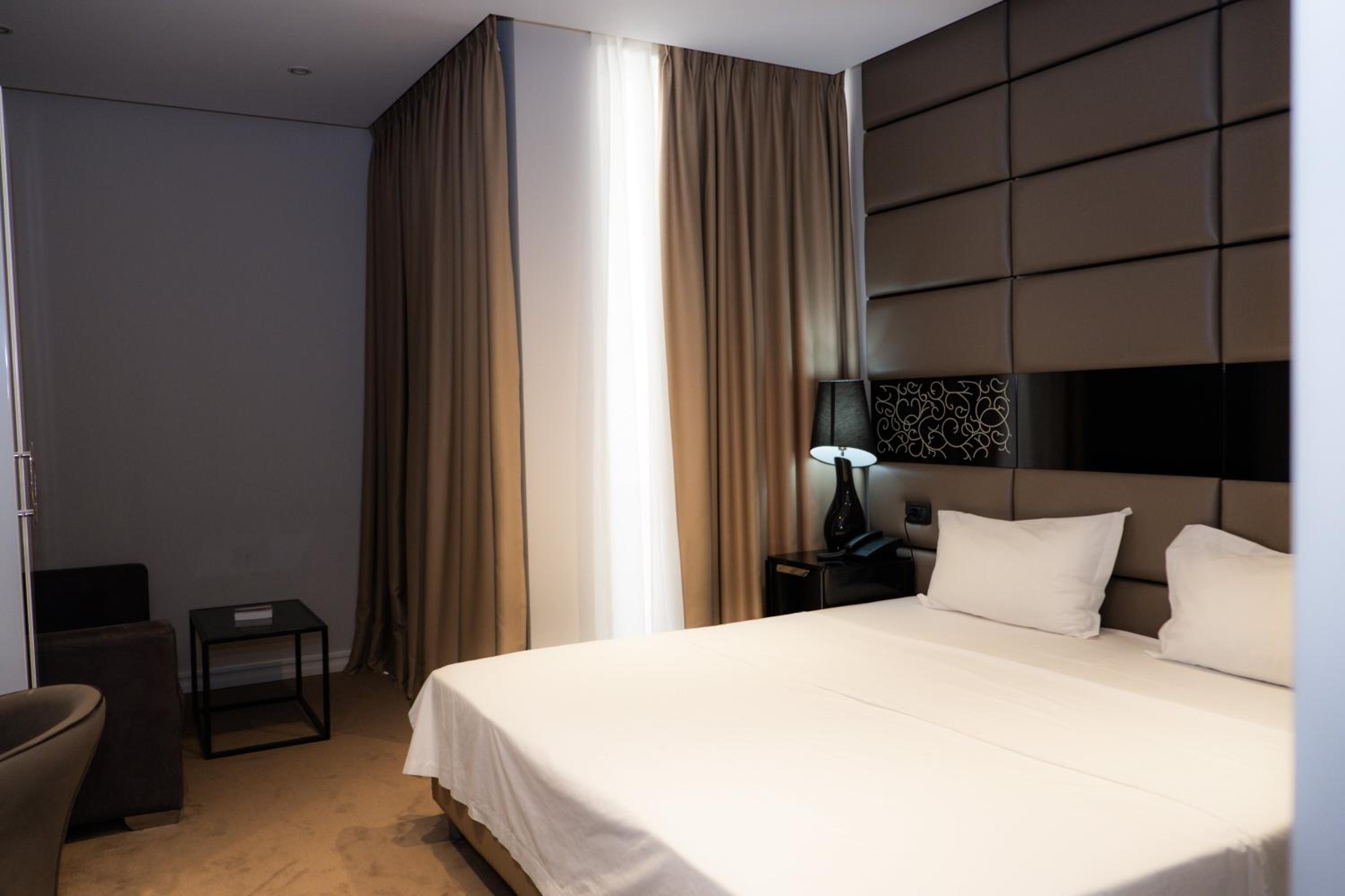 Standard Double or Twin Room photo 3