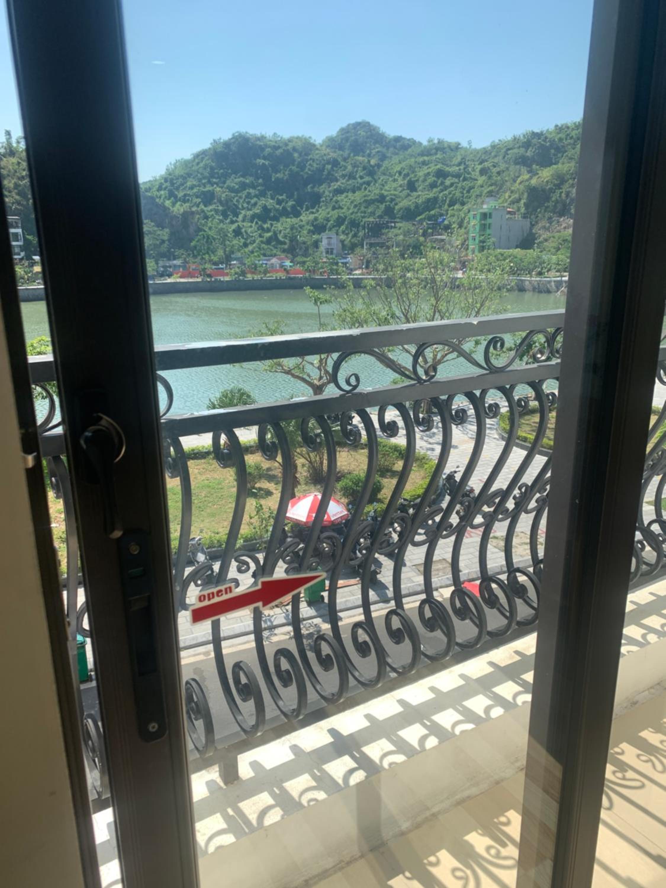 Triple Room with Lake View photo 2