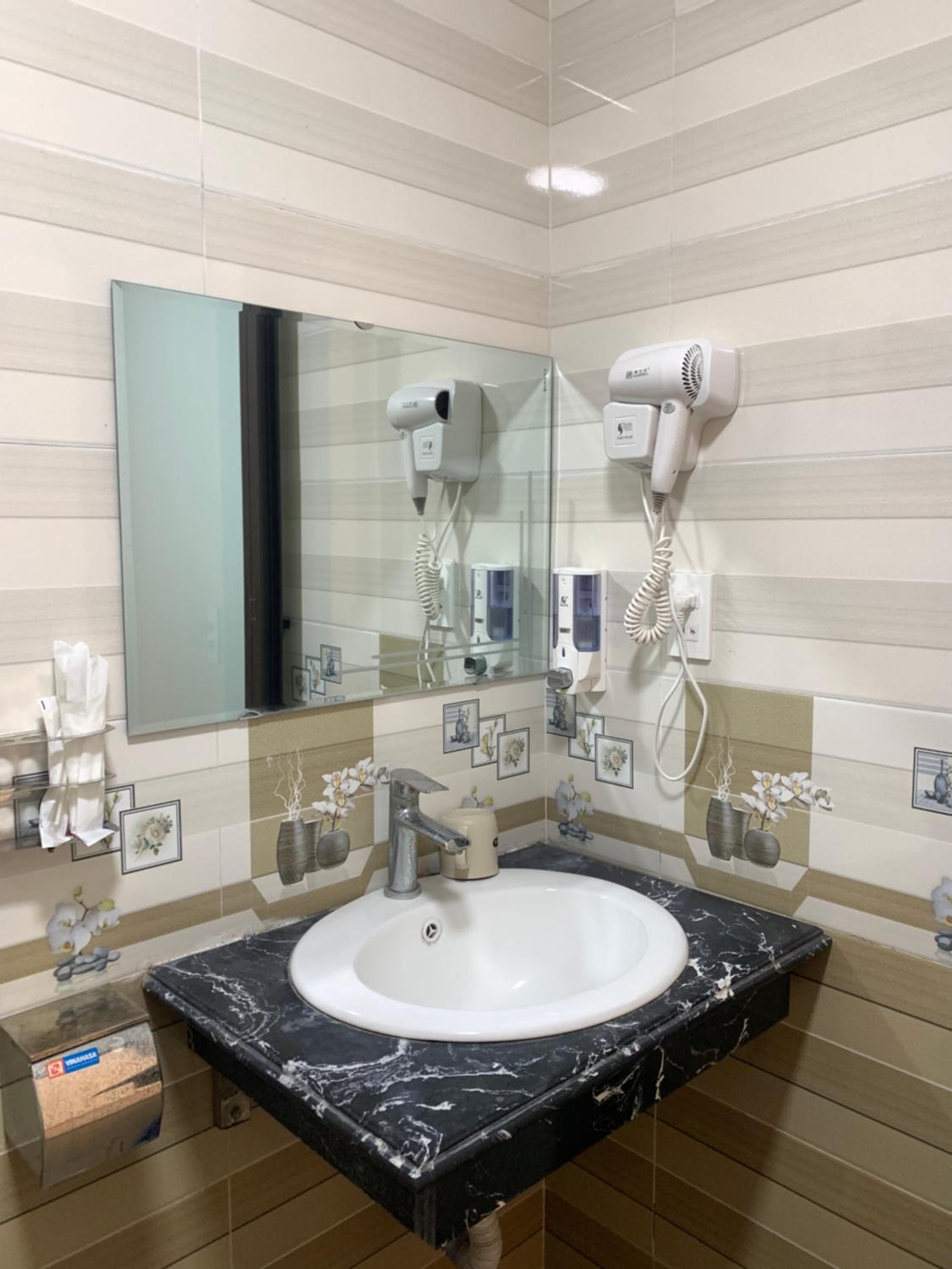 Deluxe Double or Twin Room photo 1