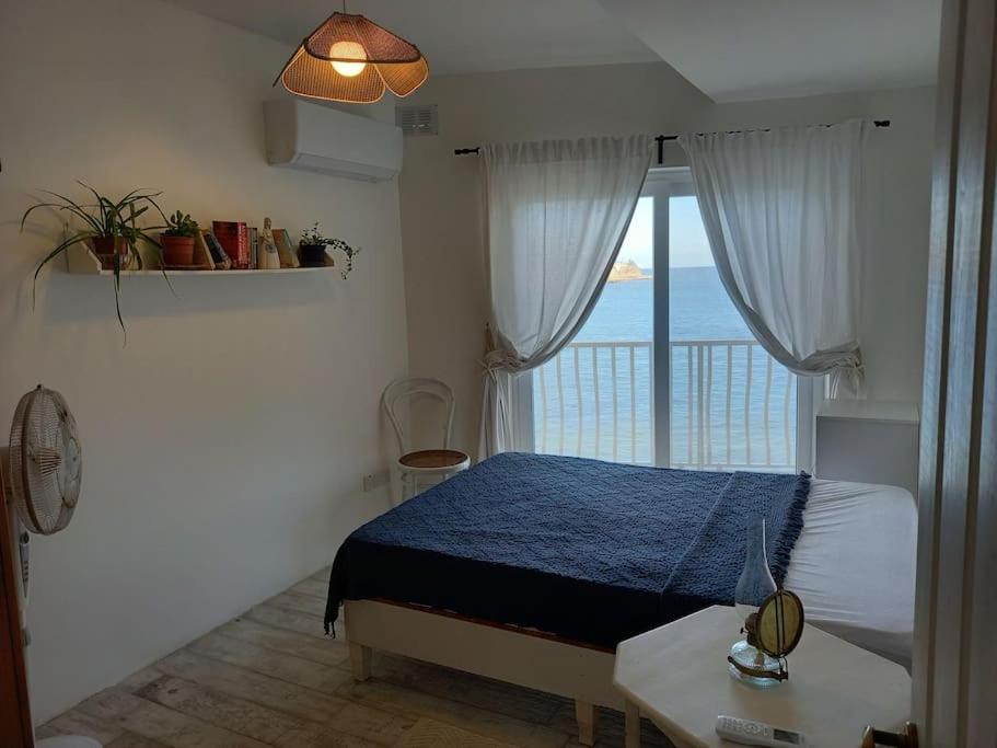 Three-Bedroom Apartment photo 2