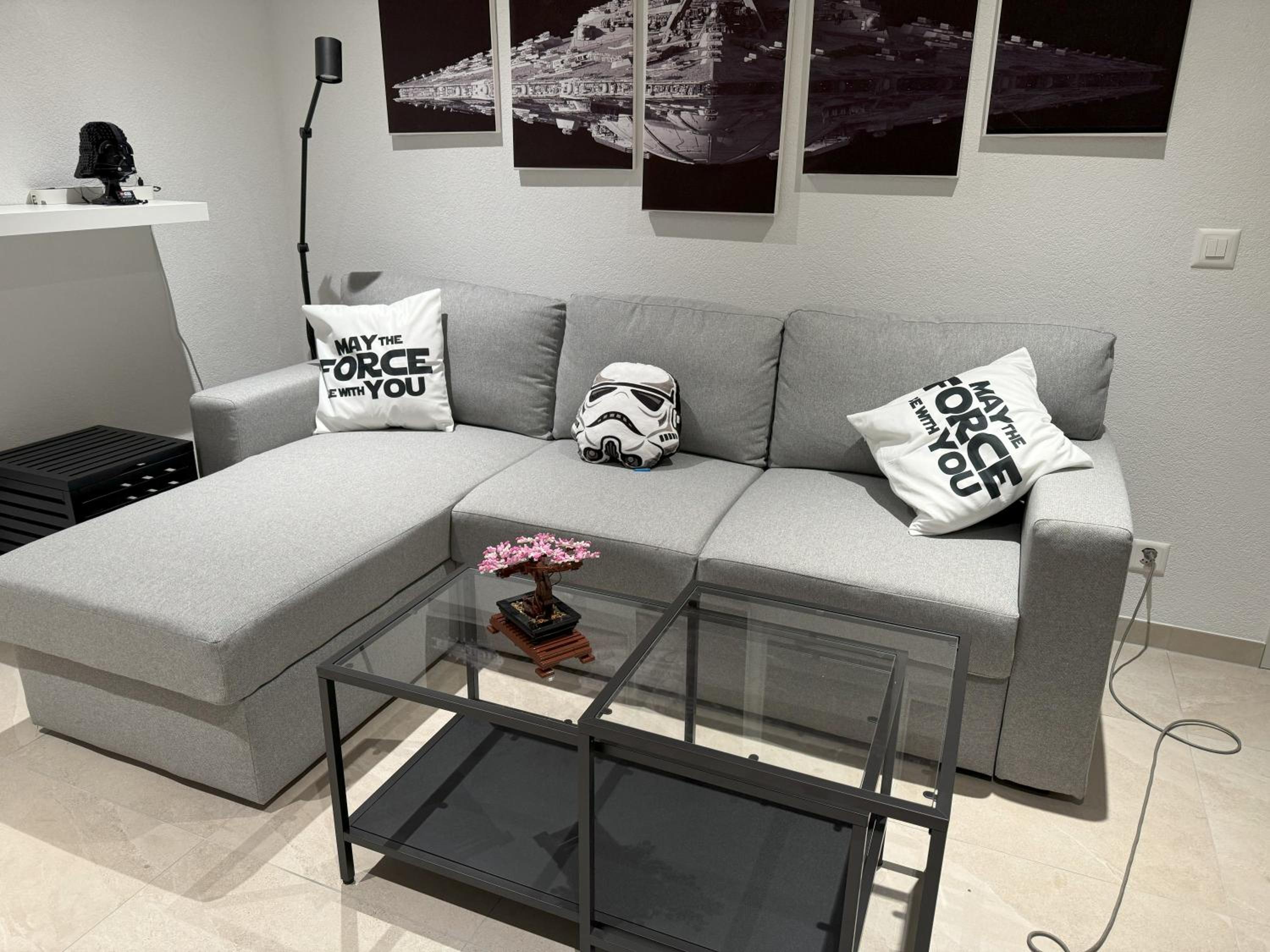 One-Bedroom House photo 1