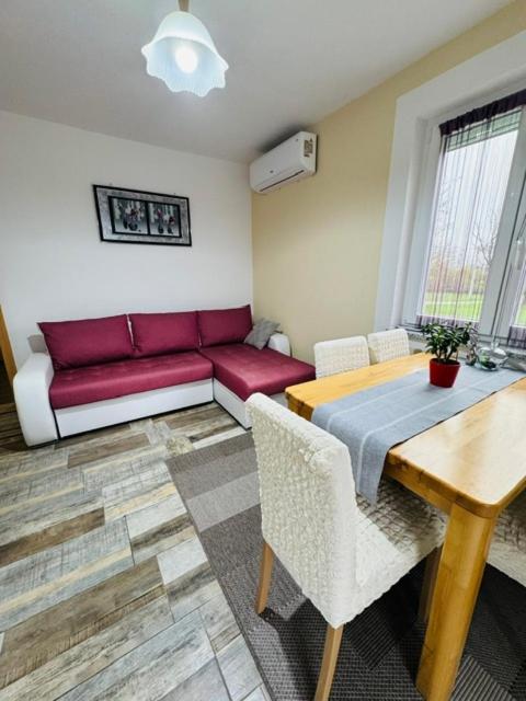 Apartment with Balcony - Photo 14