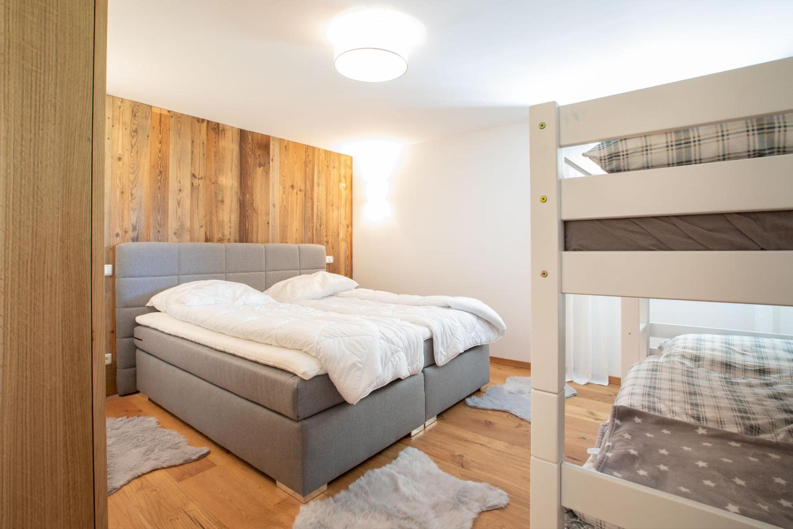 One-Bedroom Apartment with Balcony photo 1