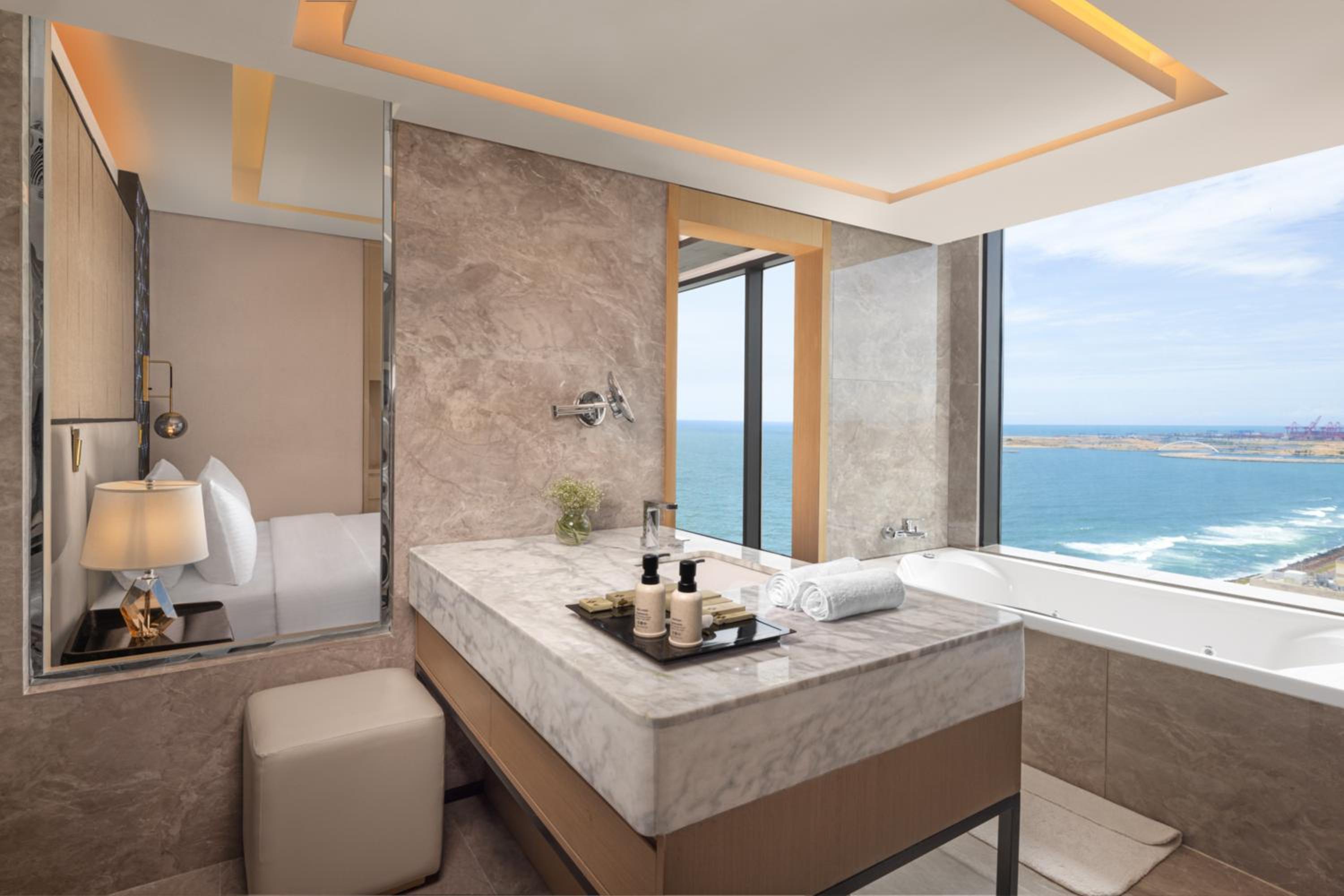 Executive Suite Ocean View - Photo 4