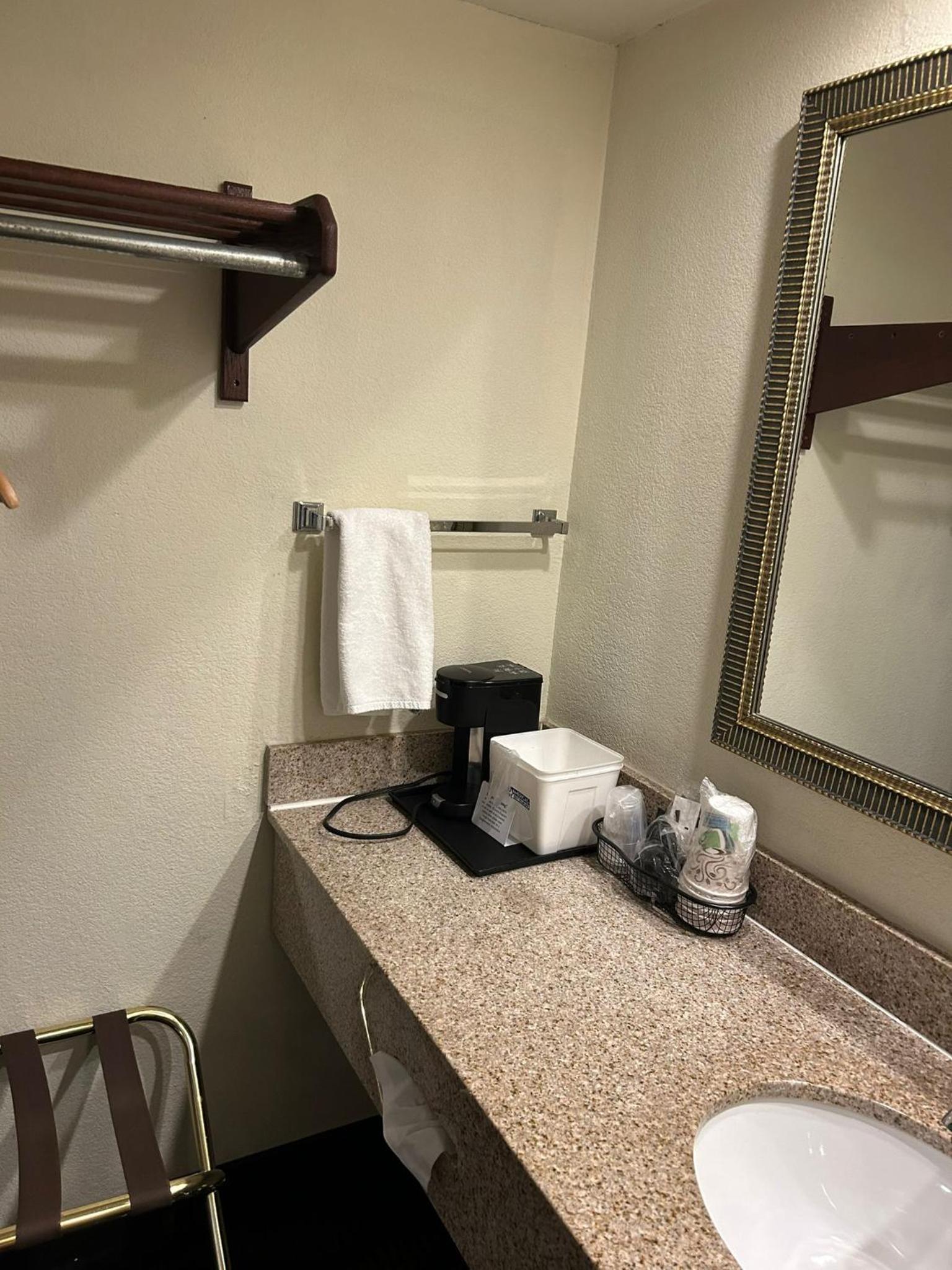 Double Room - Photo 2